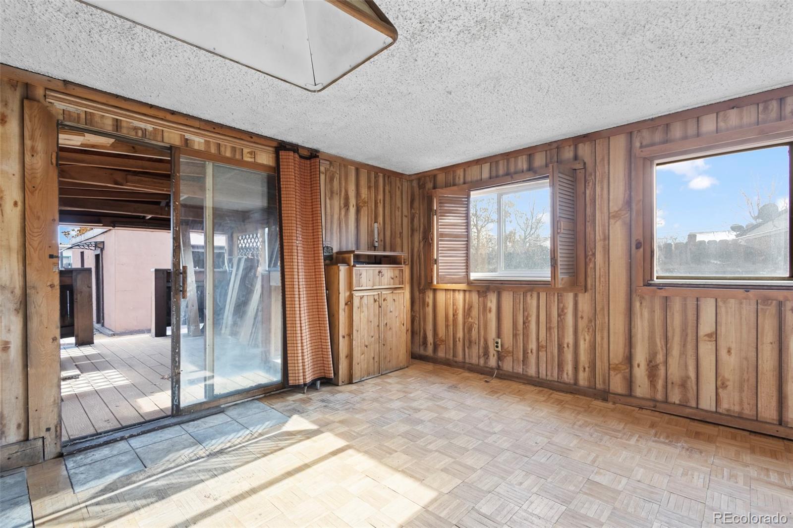 MLS Image #13 for 5050  steele street,denver, Colorado