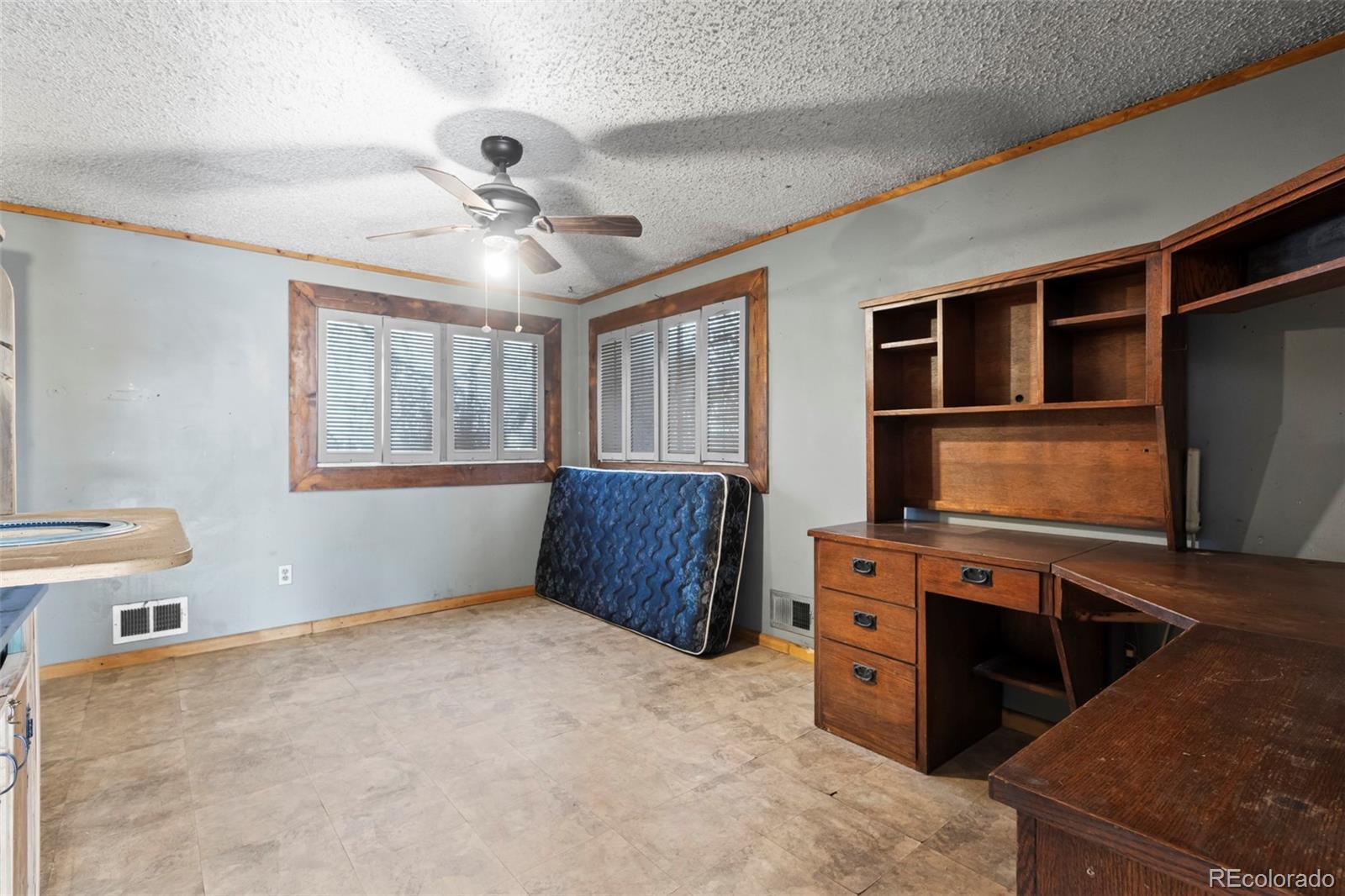 MLS Image #15 for 5050  steele street,denver, Colorado