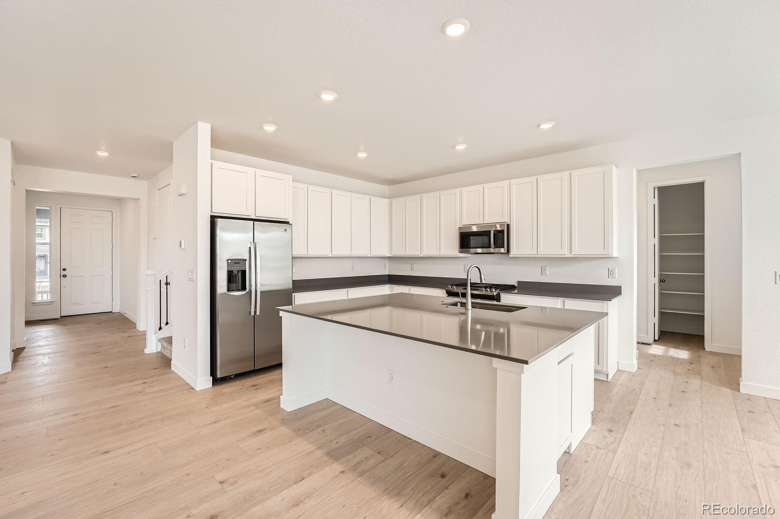 MLS Image #3 for 24704 e pacific place,aurora, Colorado