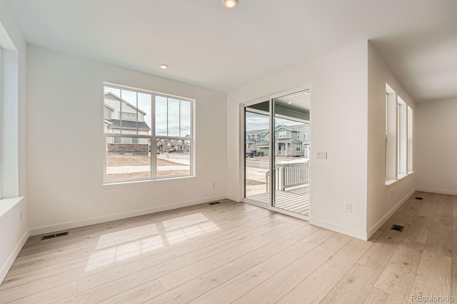 MLS Image #5 for 24704 e pacific place,aurora, Colorado