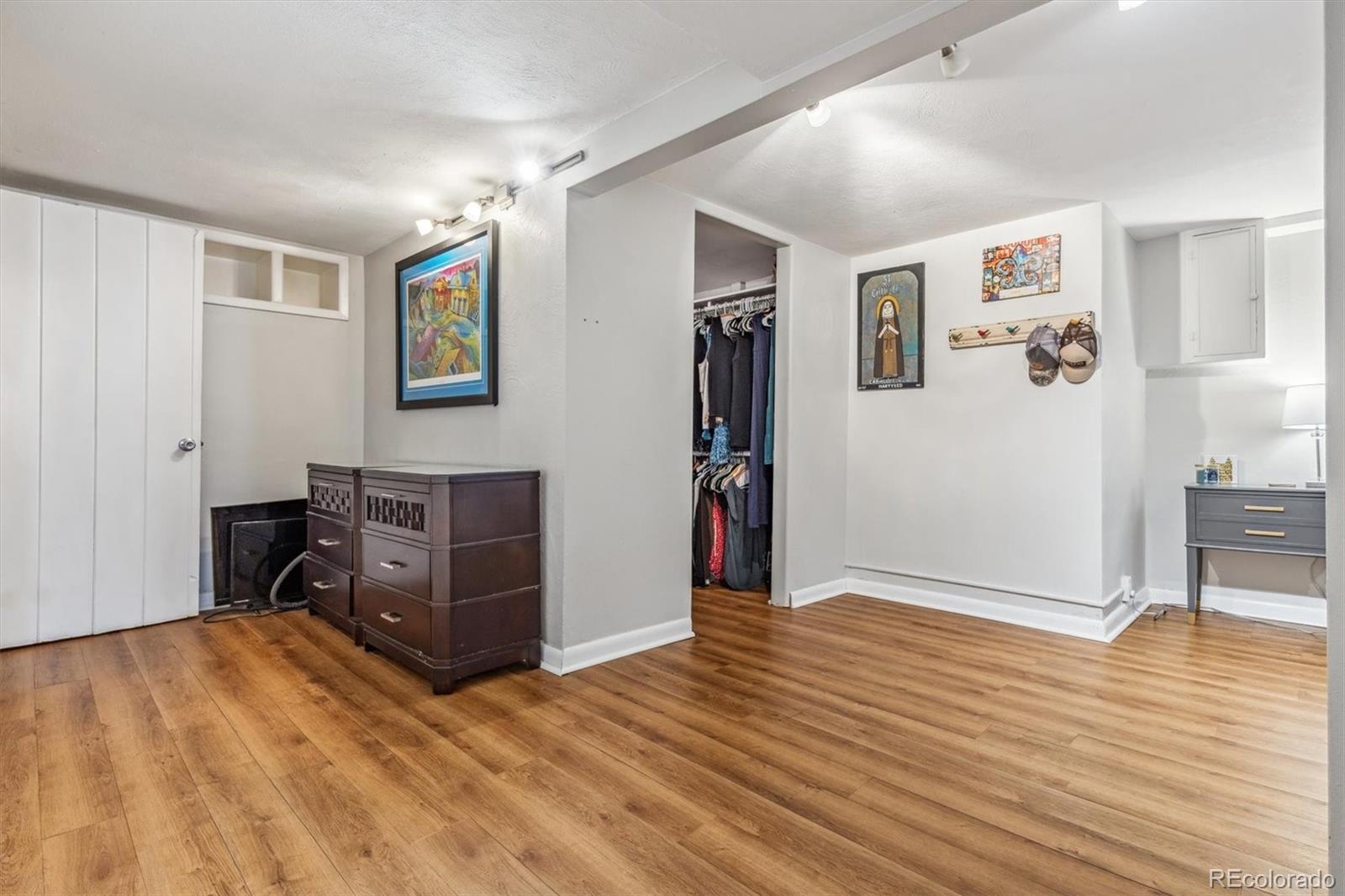 MLS Image #19 for 2916  ivanhoe street,denver, Colorado