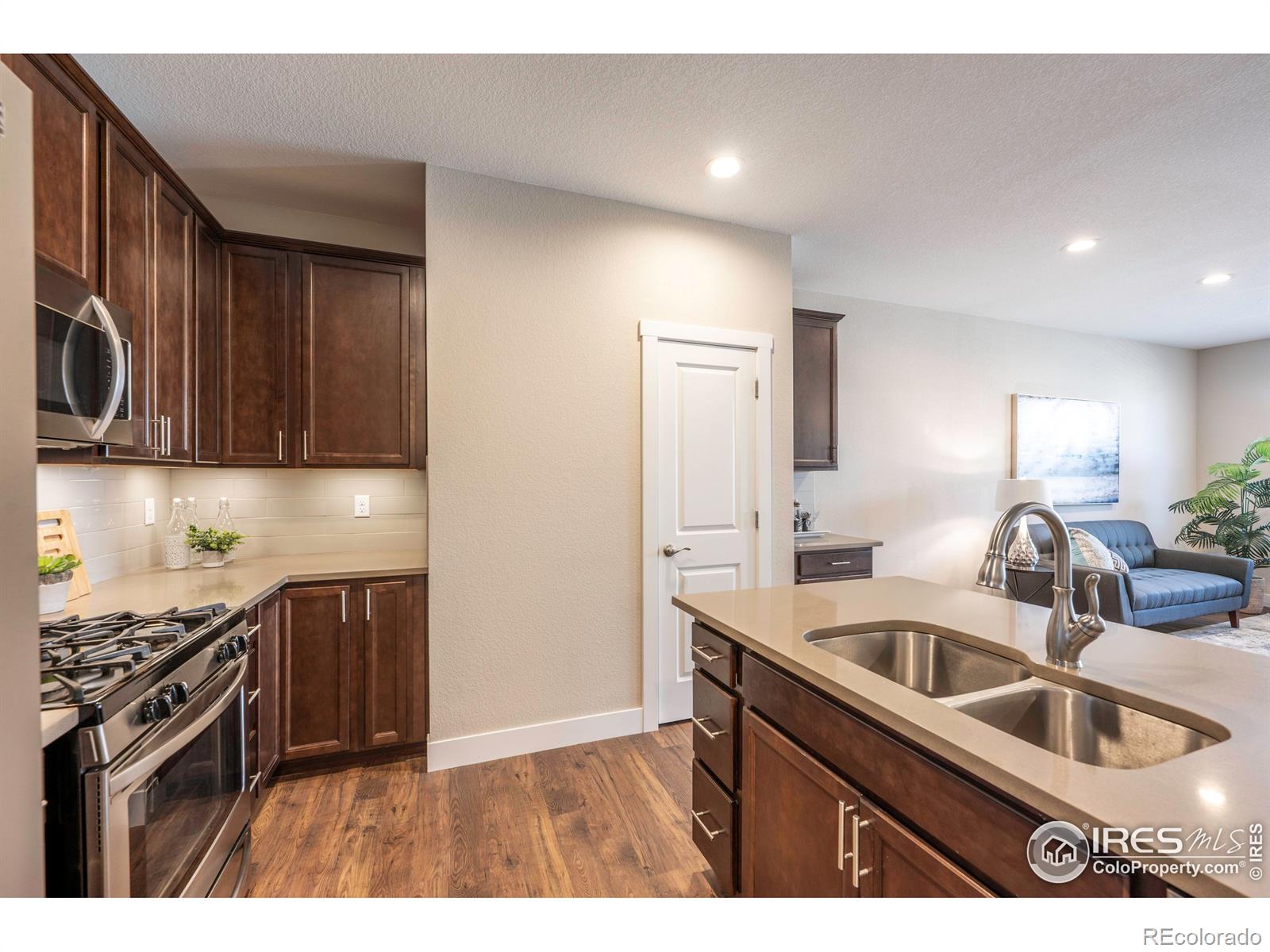 MLS Image #5 for 821  robert street,longmont, Colorado