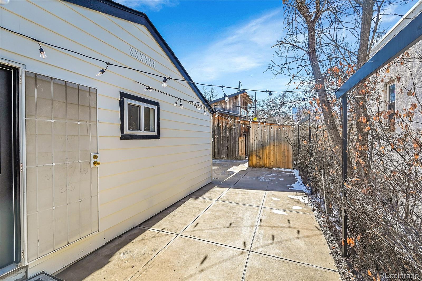 MLS Image #15 for 1322 w alaska place,denver, Colorado