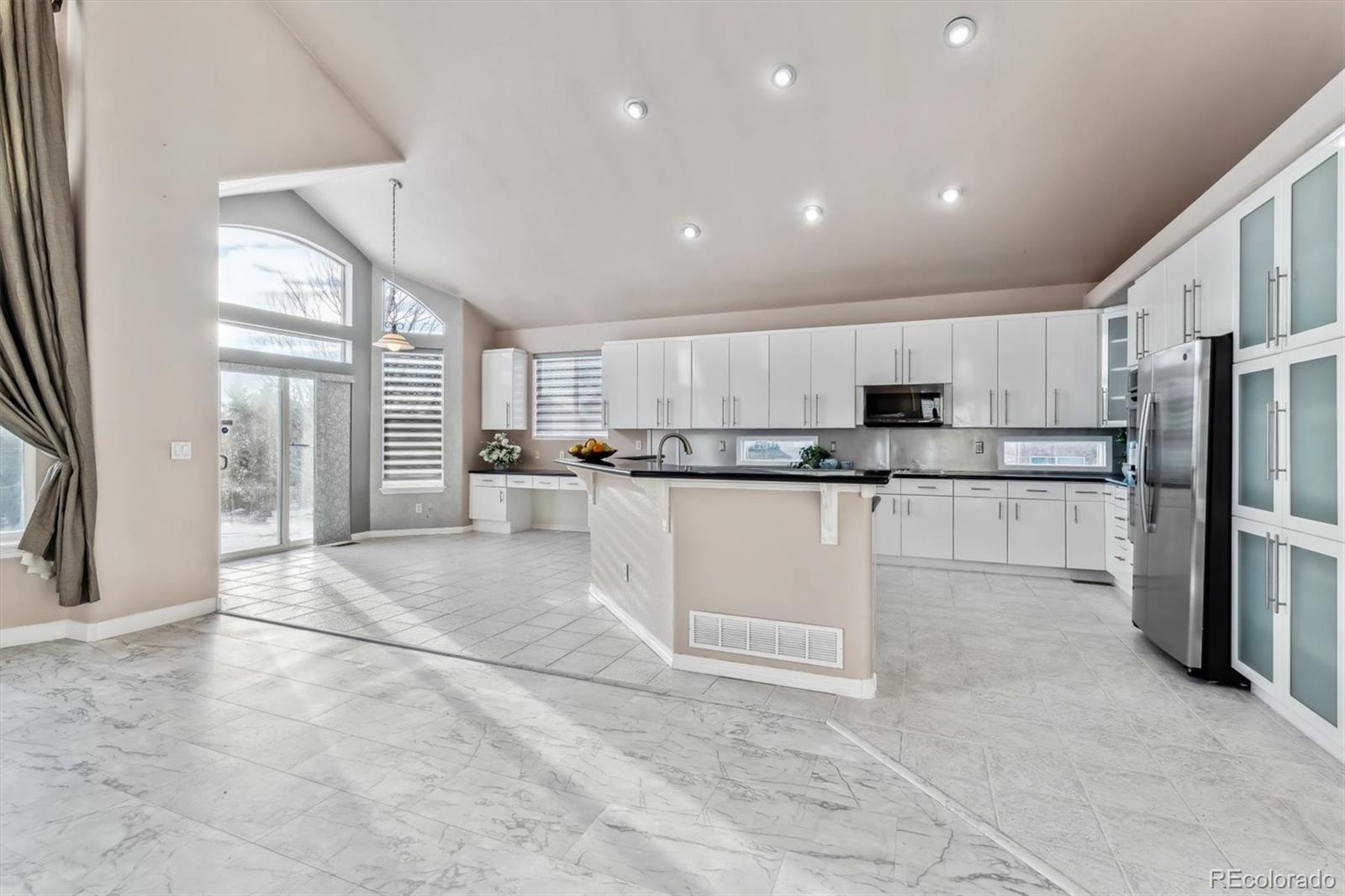 MLS Image #5 for 7324 s valdai circle,aurora, Colorado