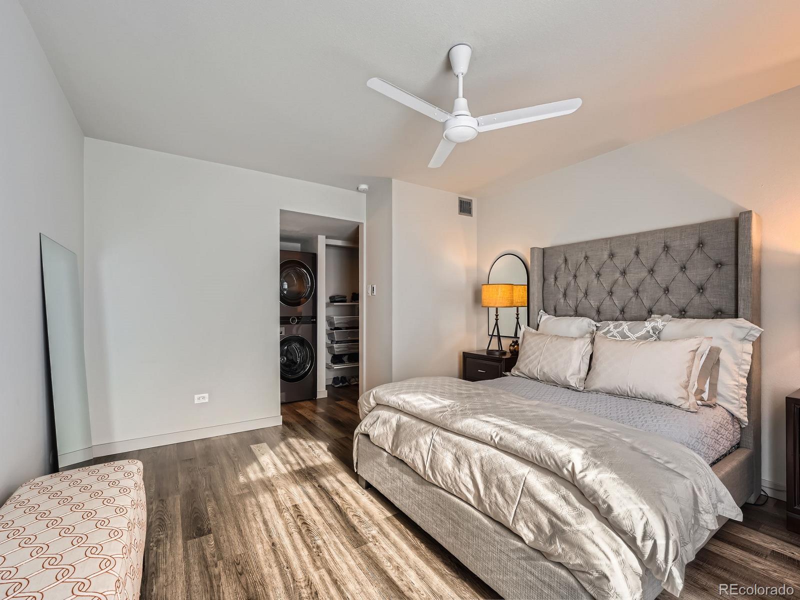 MLS Image #11 for 3351 s monaco parkway,denver, Colorado