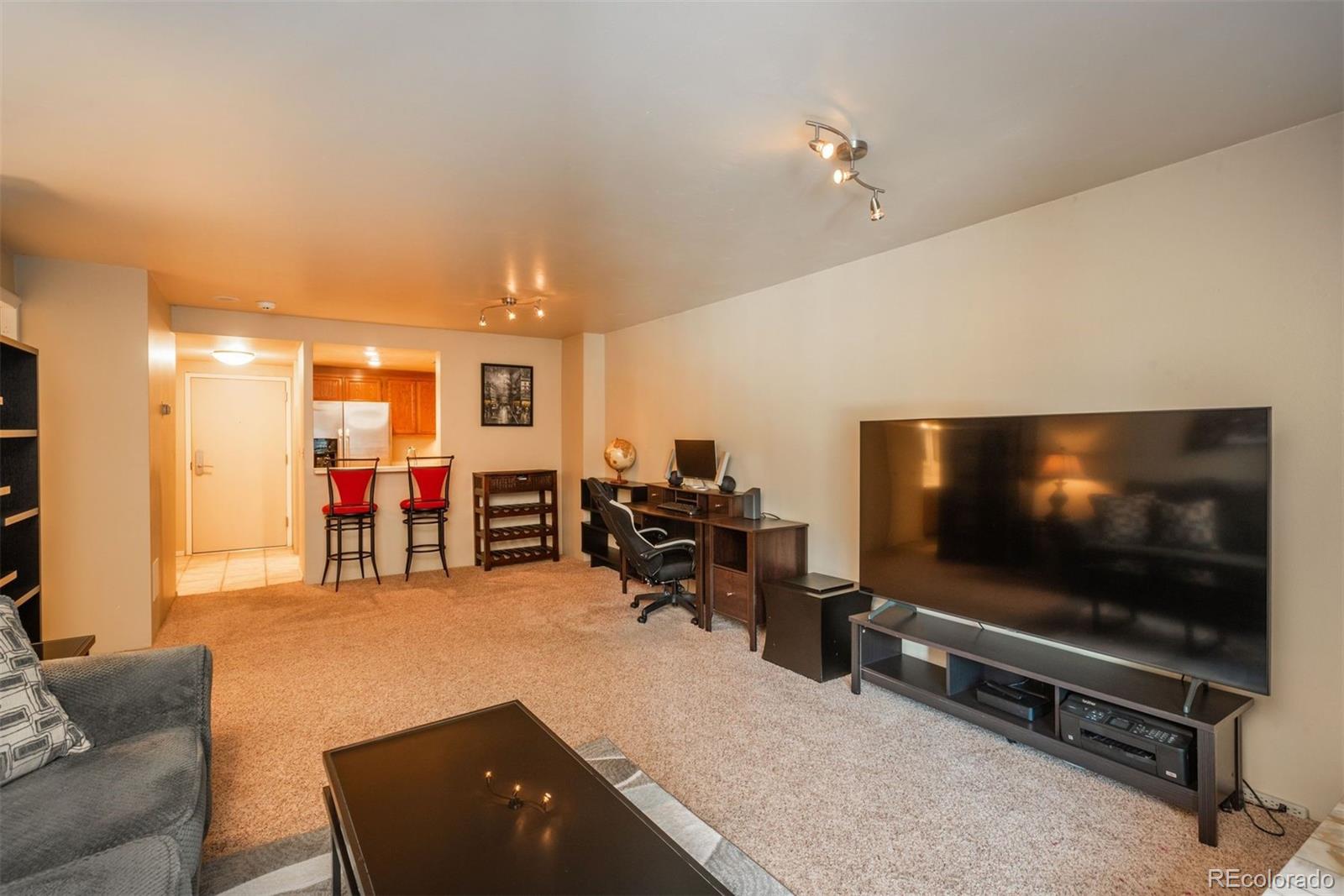 MLS Image #11 for 1777  larimer street,denver, Colorado