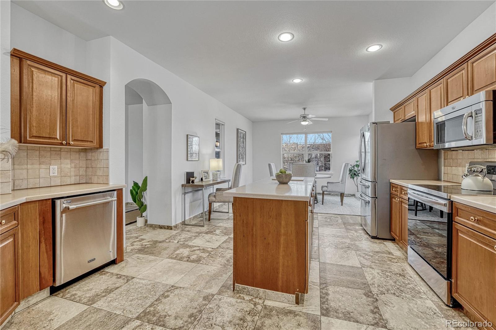 MLS Image #3 for 23480 e moraine place,aurora, Colorado