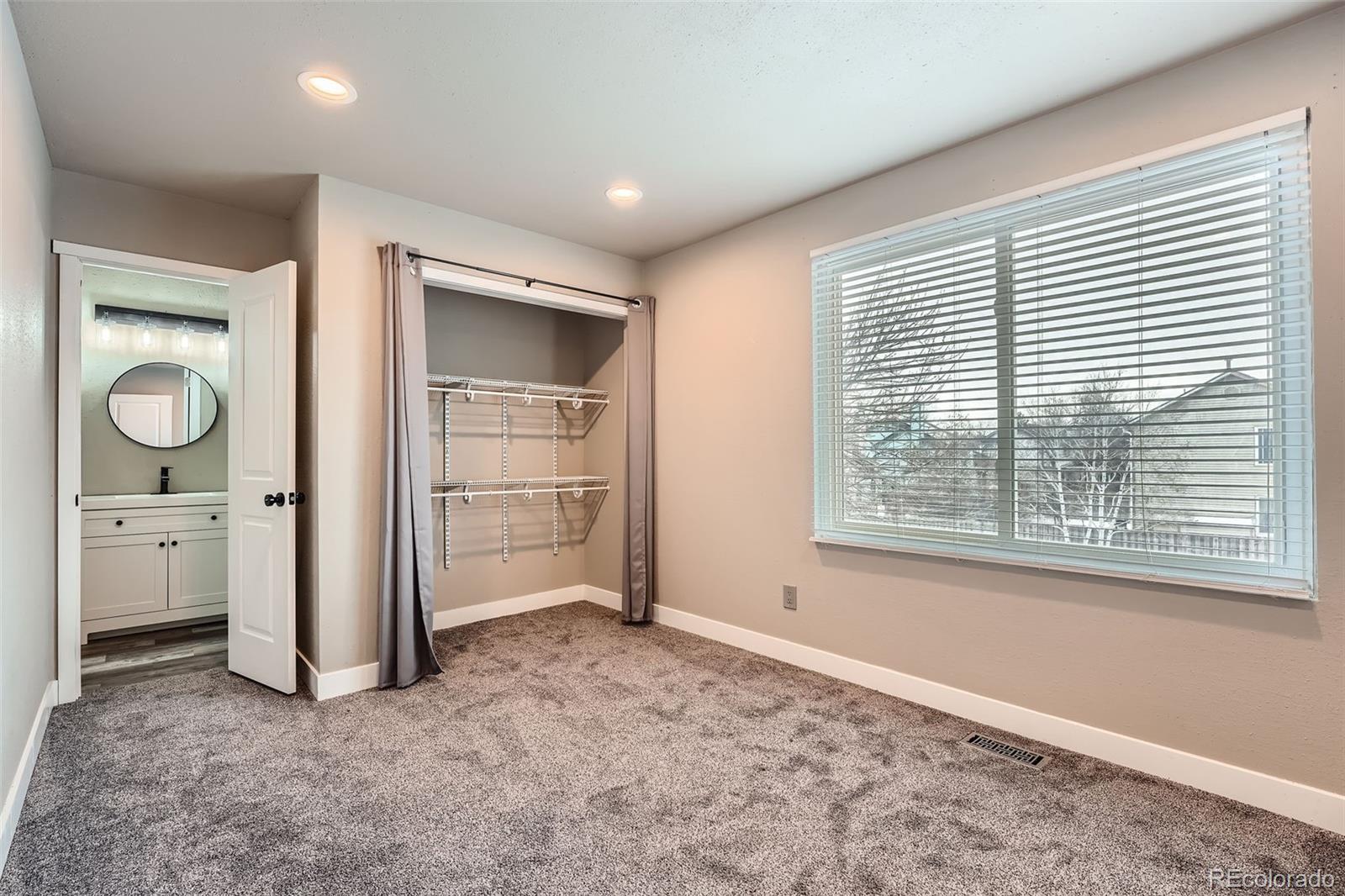 MLS Image #18 for 4334  liverpool court,denver, Colorado