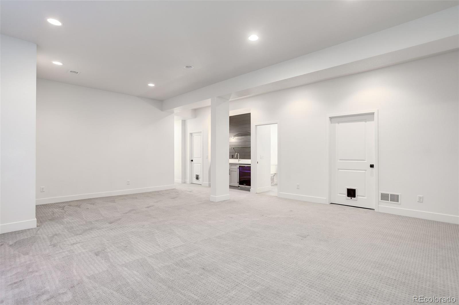 MLS Image #33 for 5601 e iowa avenue,denver, Colorado