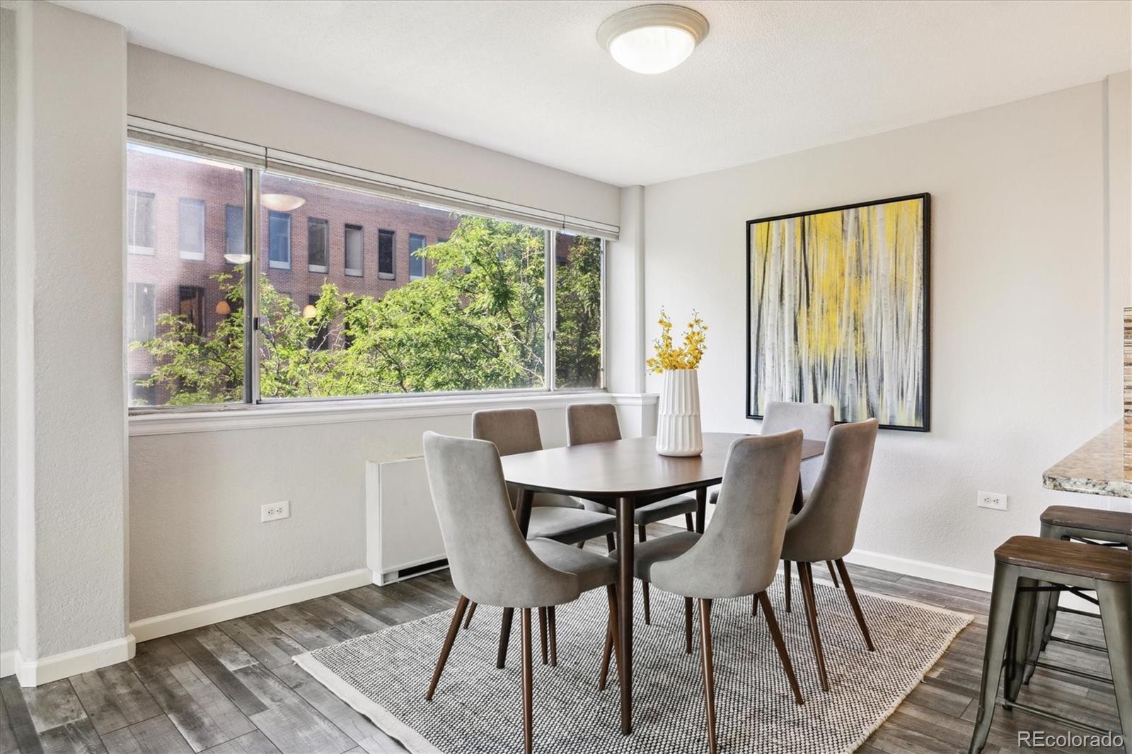 MLS Image #5 for 909 n logan street,denver, Colorado