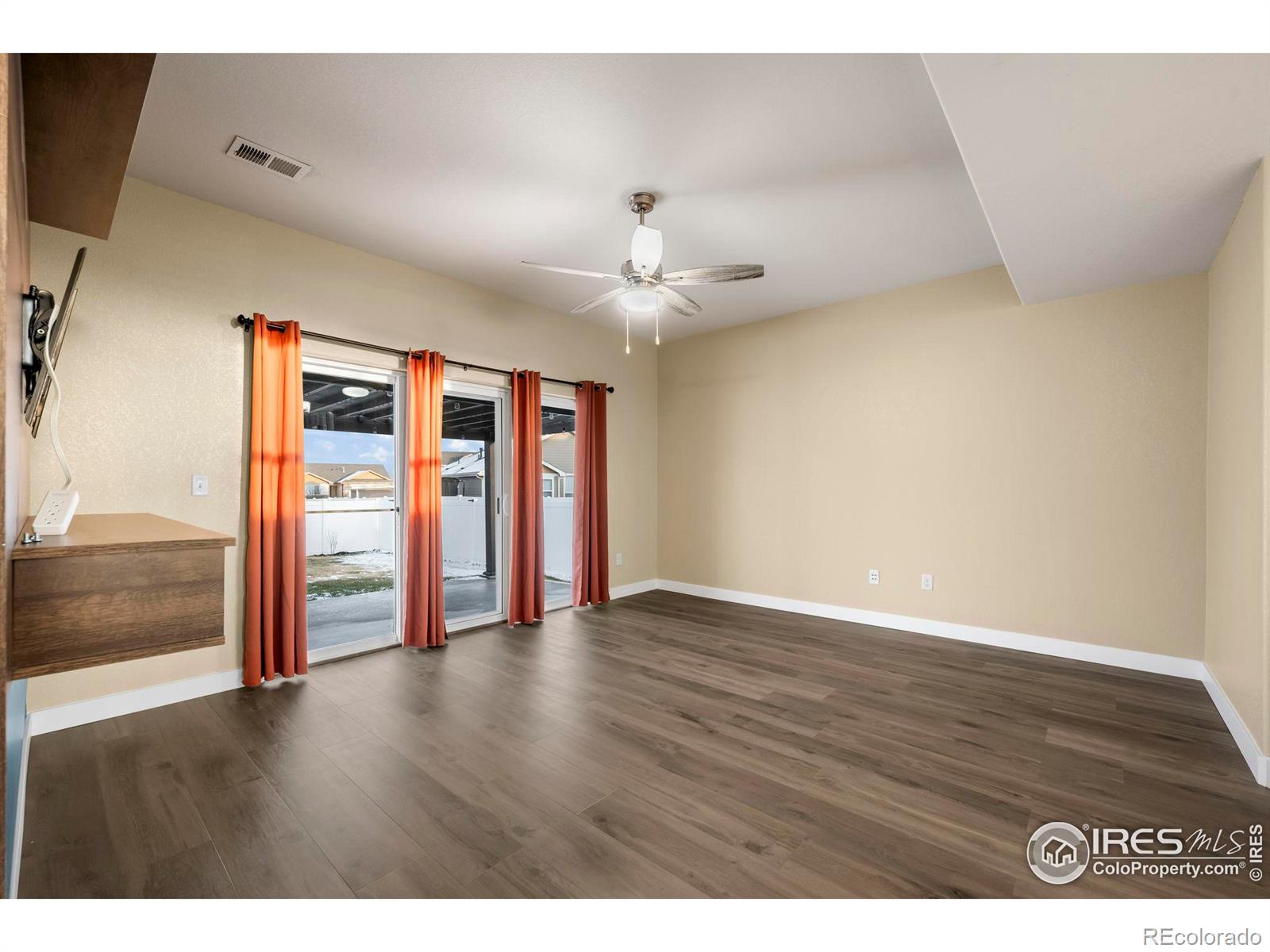 MLS Image #11 for 916  barasingha street,severance, Colorado