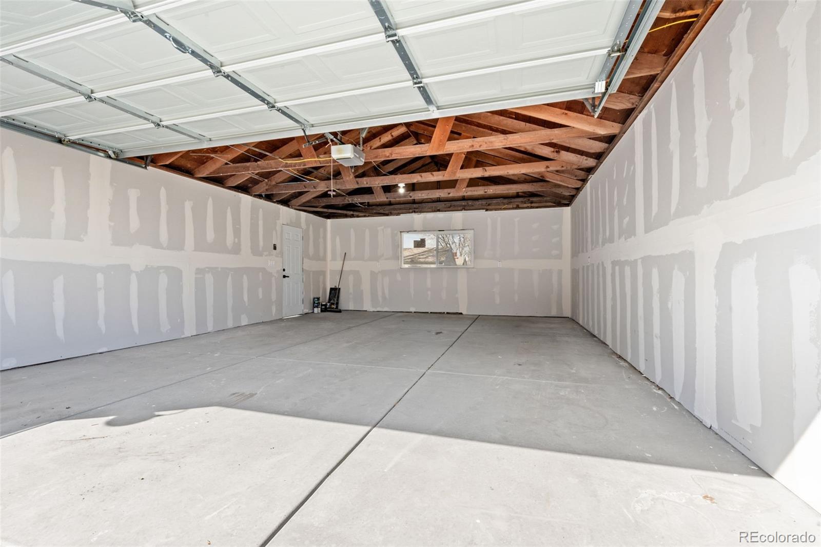 MLS Image #24 for 2990 s elm street,denver, Colorado