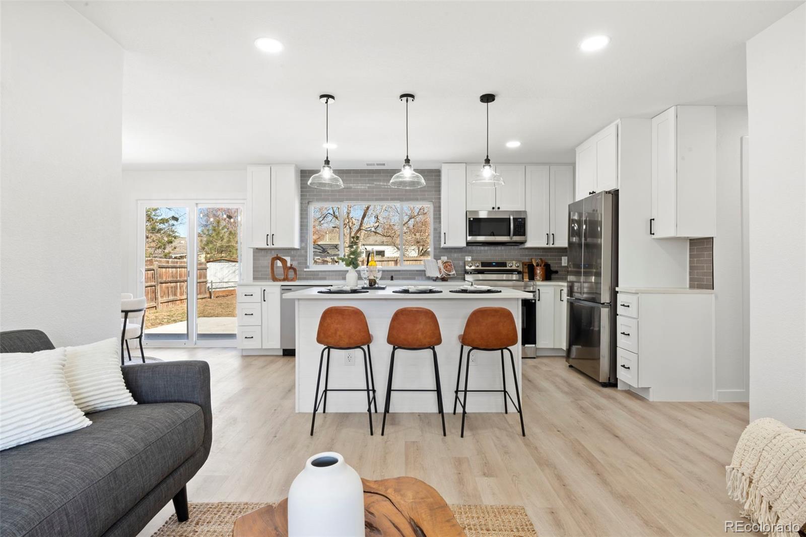 MLS Image #5 for 2990 s elm street,denver, Colorado