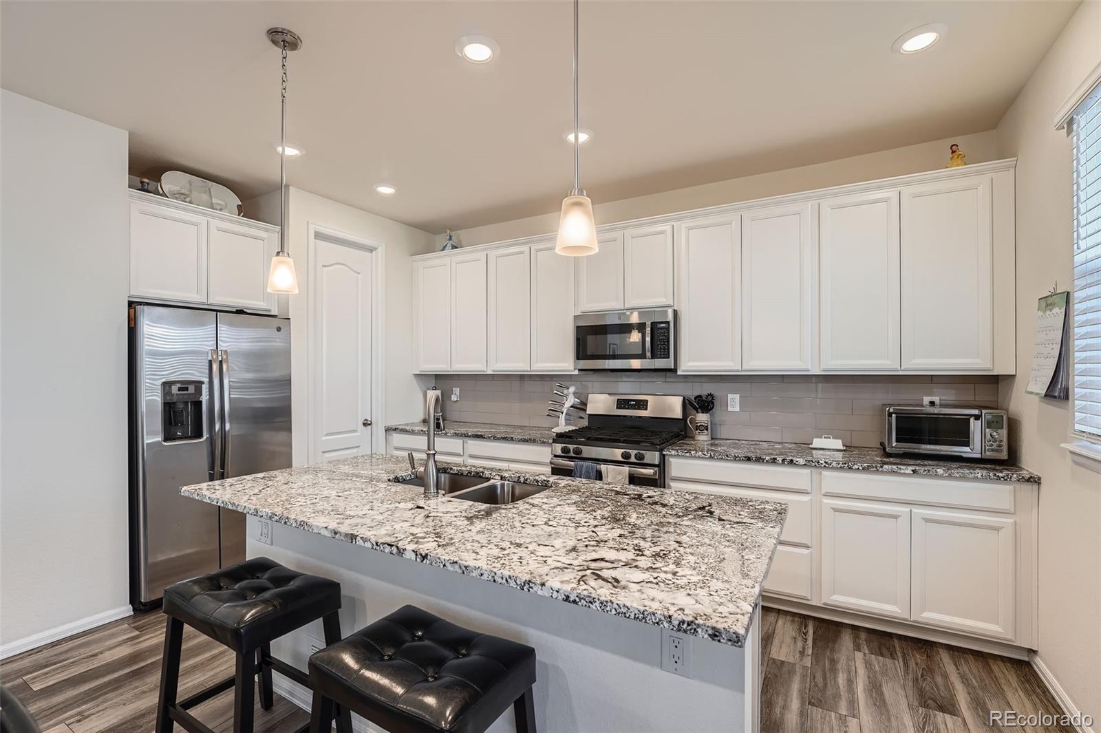 MLS Image #6 for 26285 e canal place,aurora, Colorado