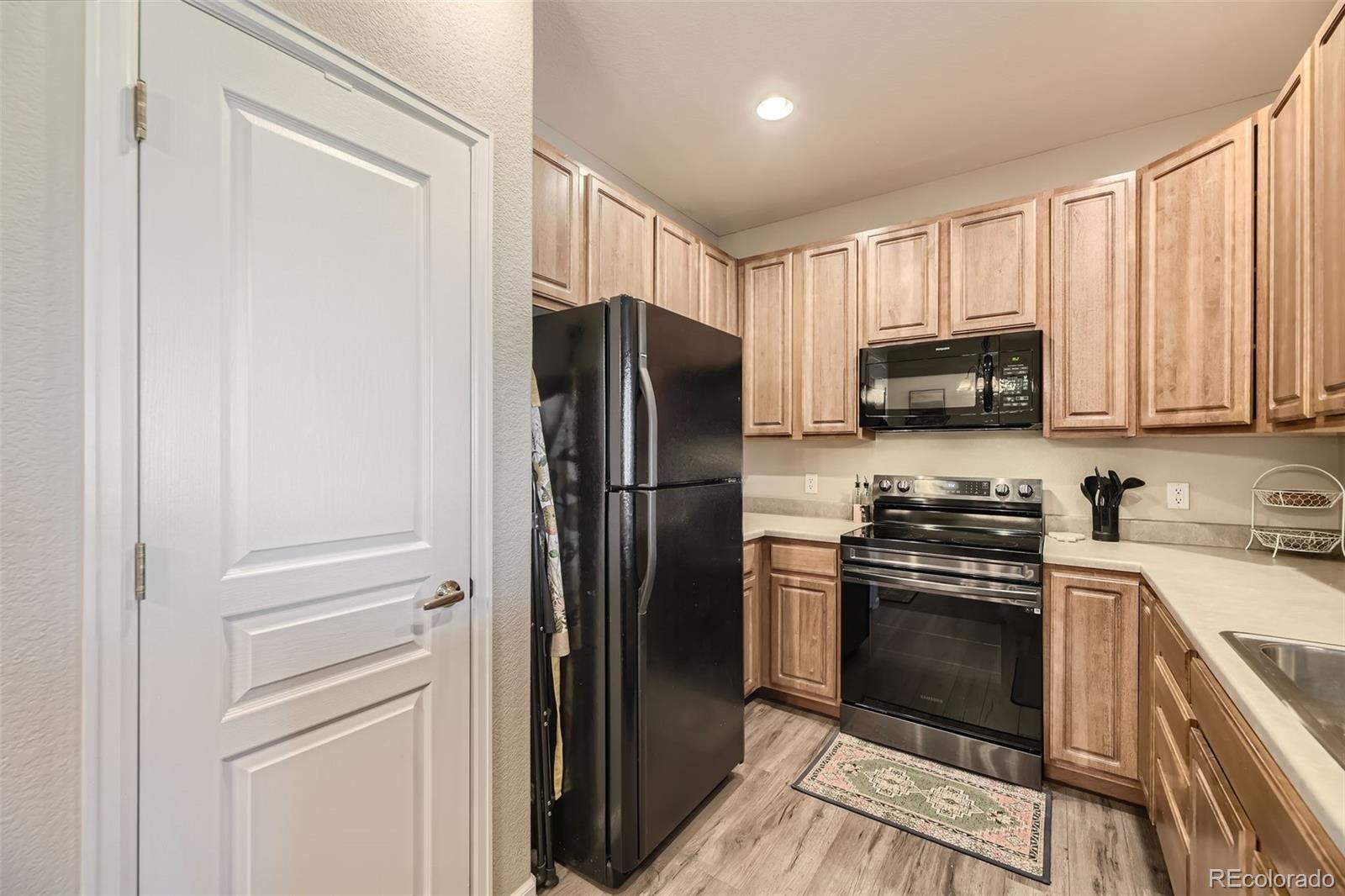 MLS Image #6 for 10437 w hampden avenue,lakewood, Colorado