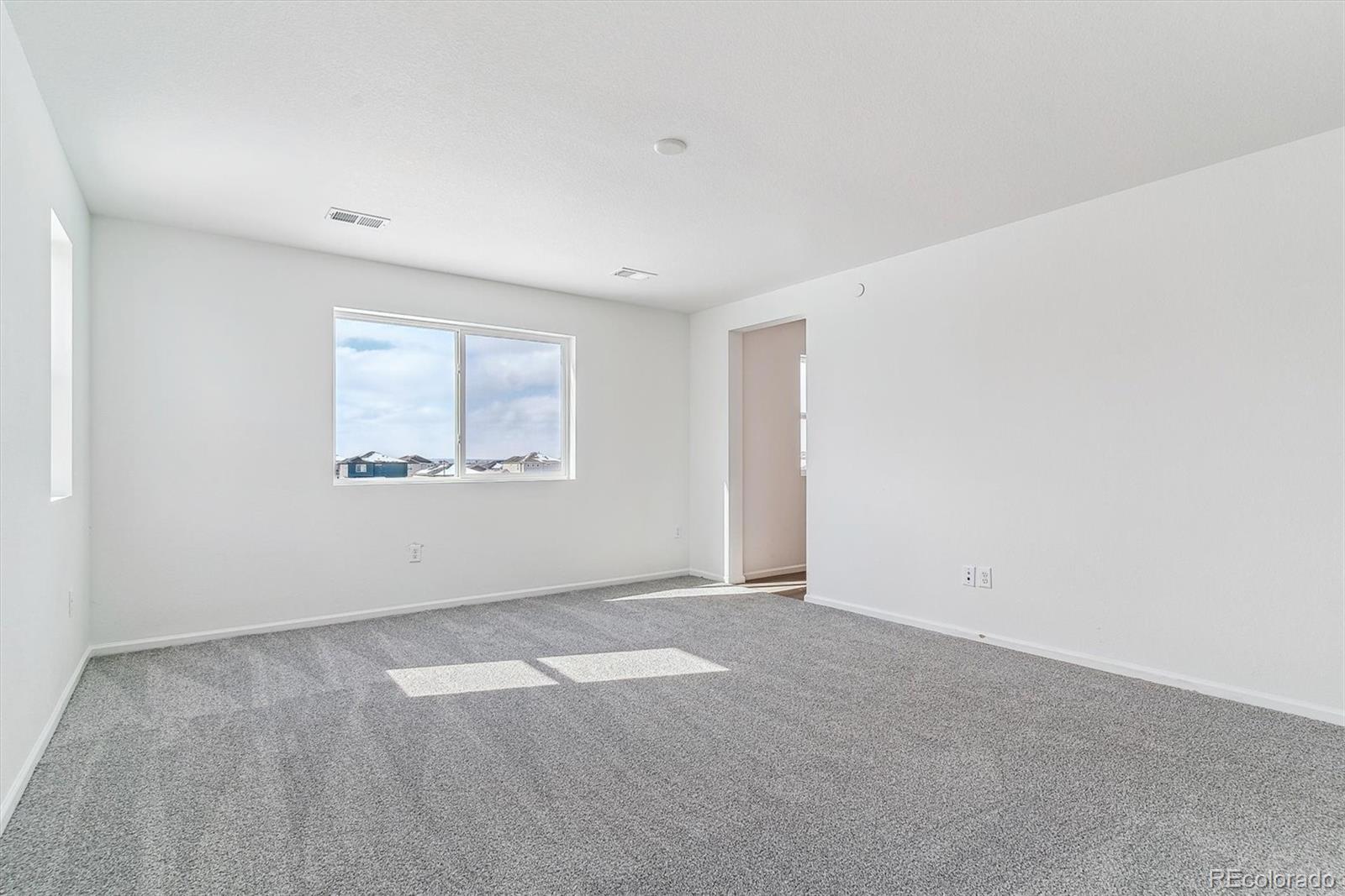 MLS Image #12 for 9165  truckee court,commerce city, Colorado