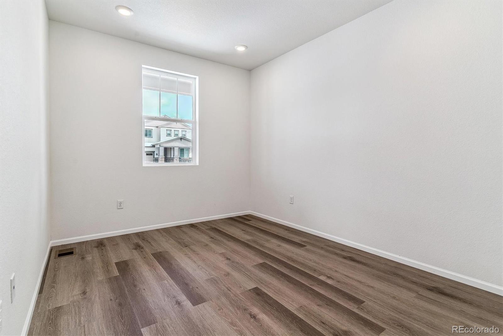MLS Image #2 for 9165  truckee court,commerce city, Colorado
