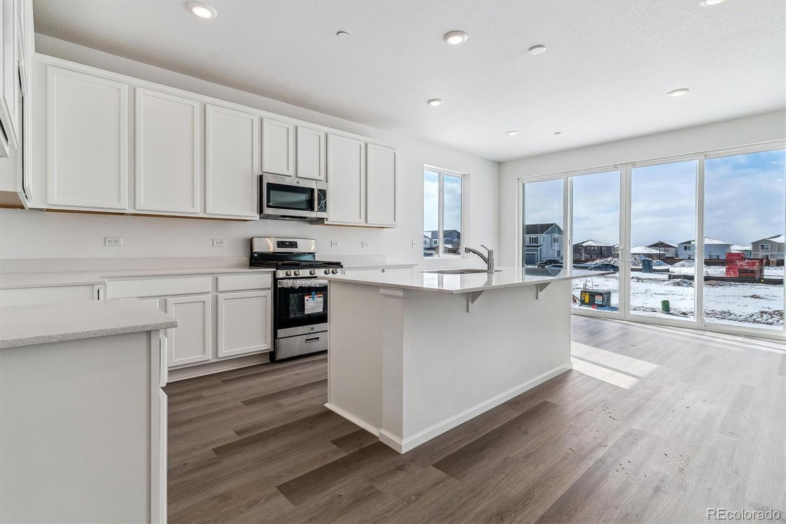 MLS Image #4 for 9165  truckee court,commerce city, Colorado