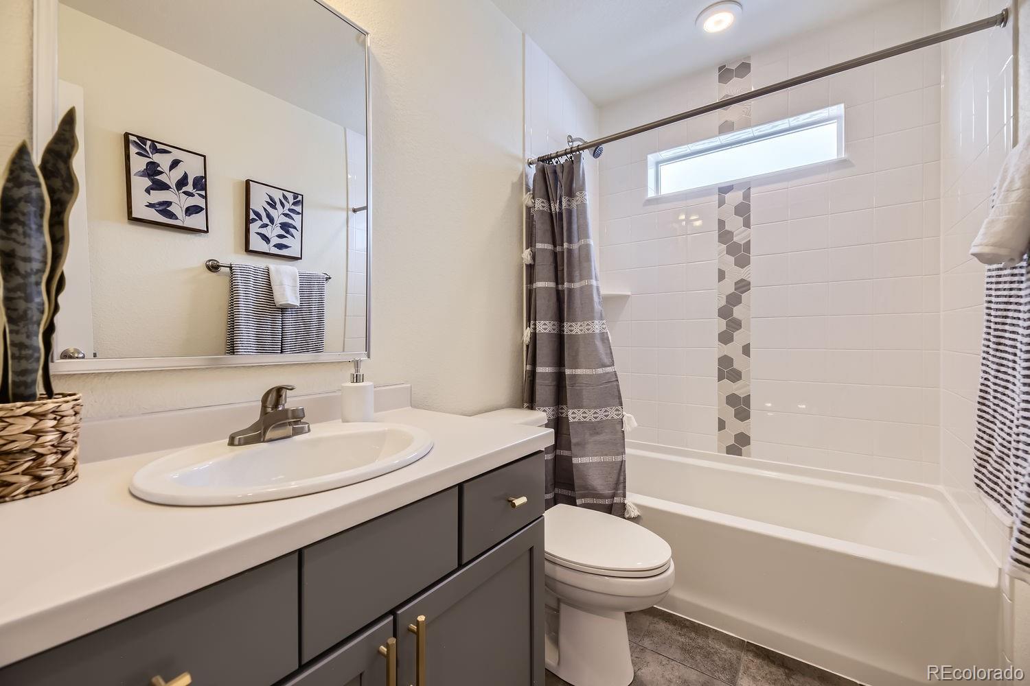 MLS Image #13 for 2829 s fox court,englewood, Colorado
