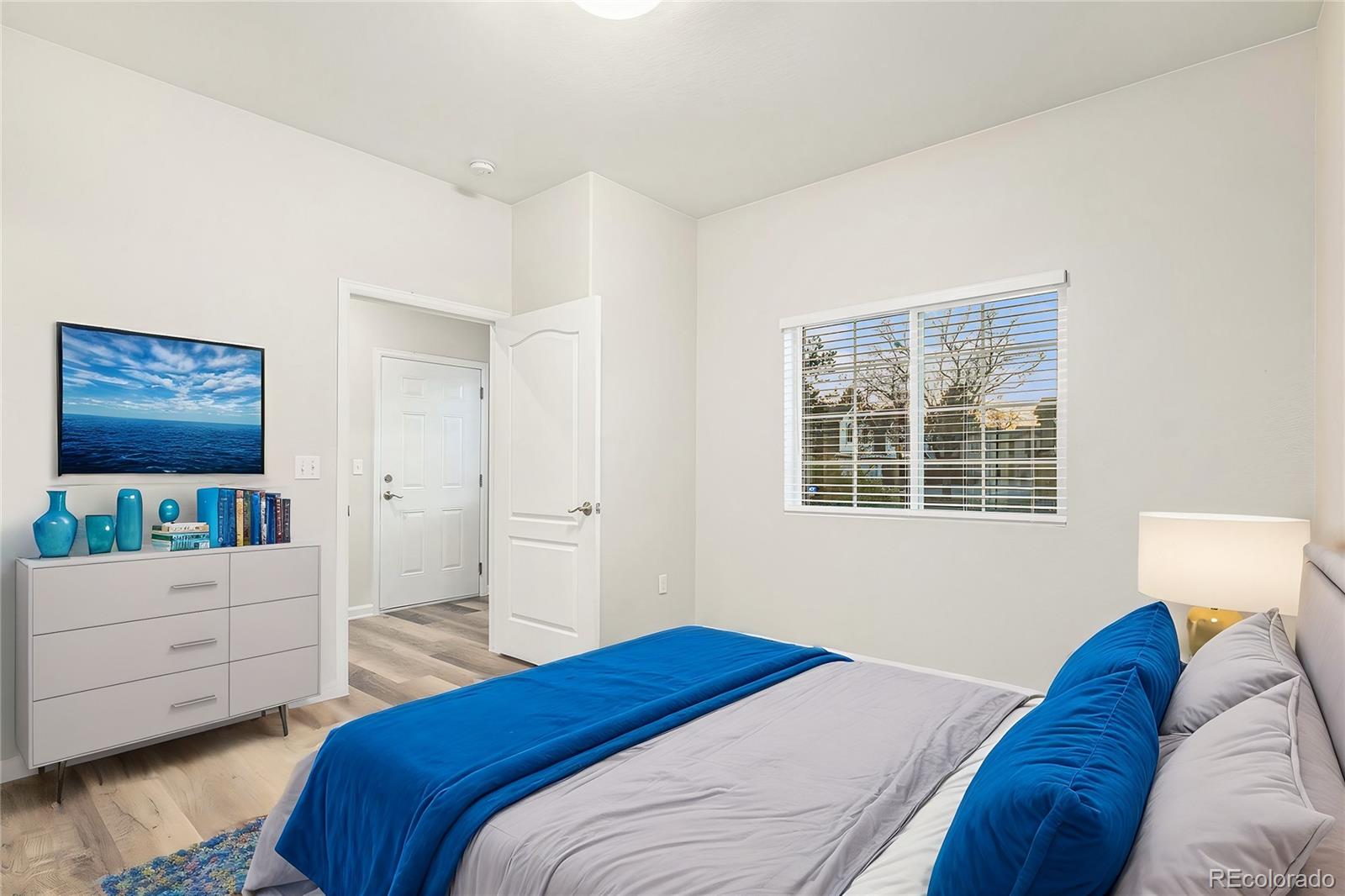 MLS Image #5 for 855 s kalispell circle,aurora, Colorado
