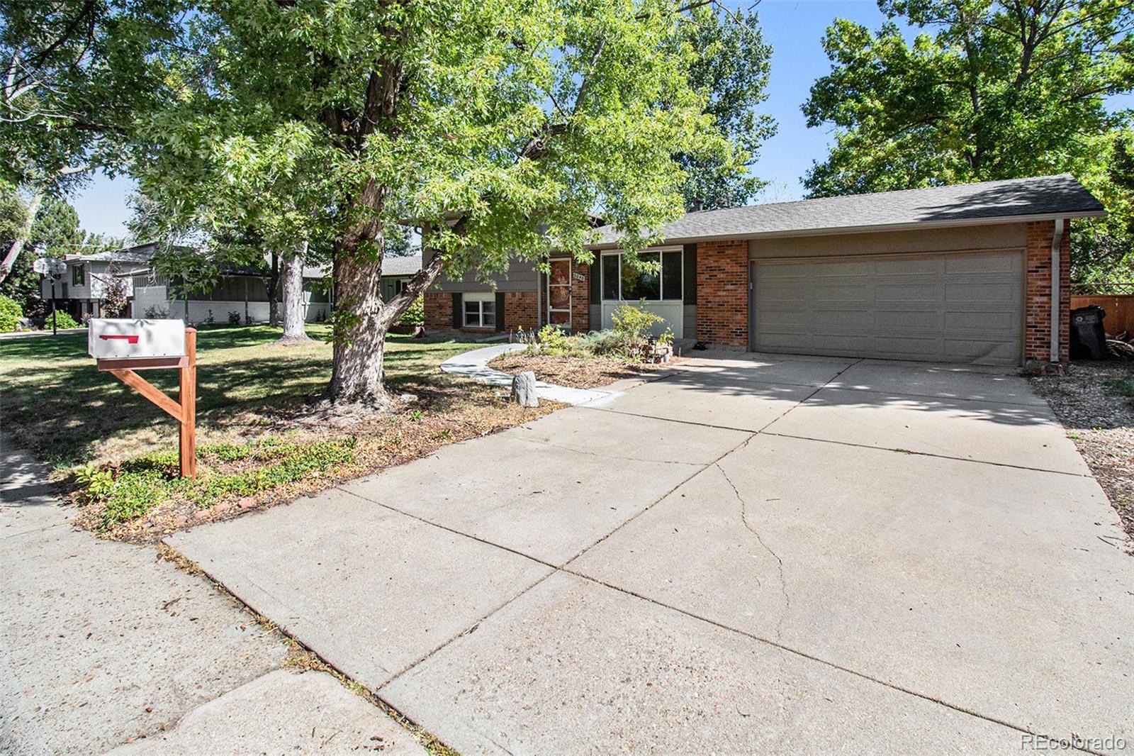 MLS Image #2 for 3048 s akron court,denver, Colorado