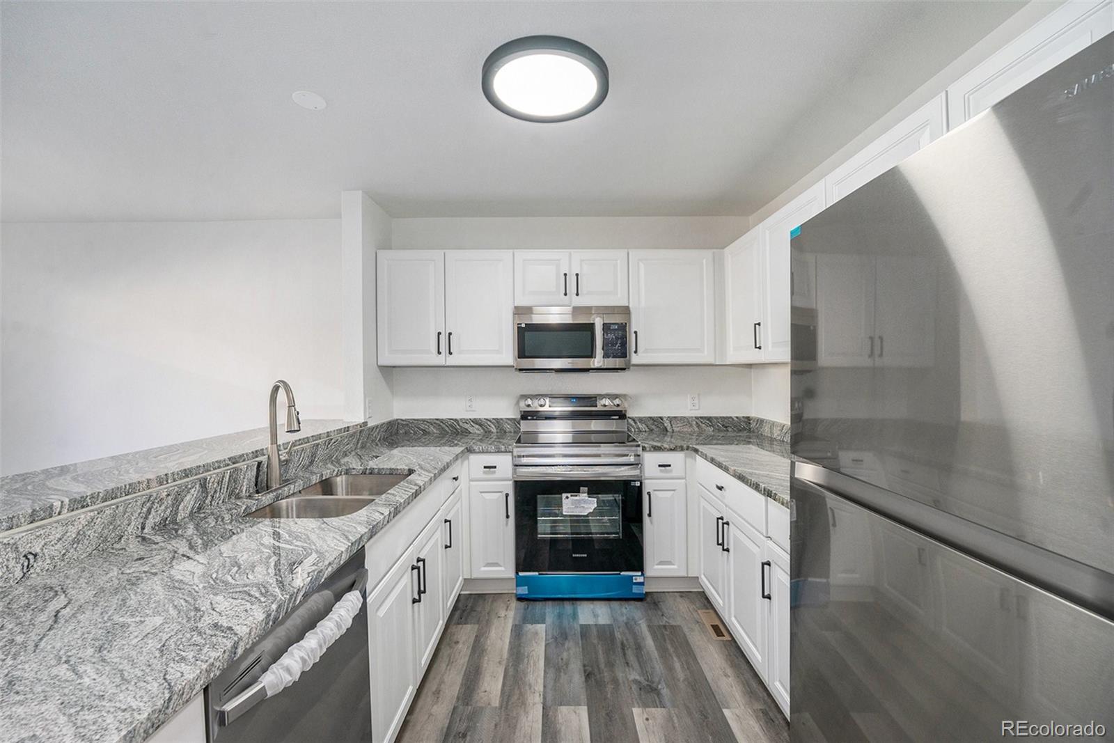 MLS Image #6 for 897 s granby circle ,aurora, Colorado