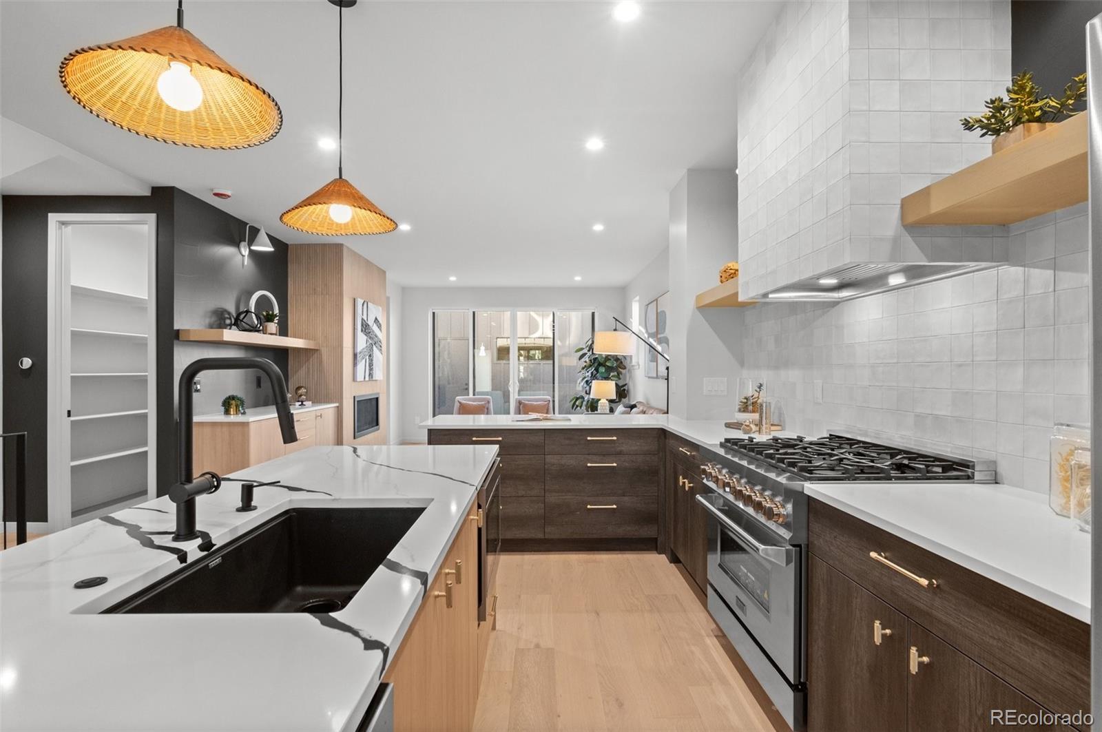 MLS Image #13 for 2643 s bannock street,denver, Colorado