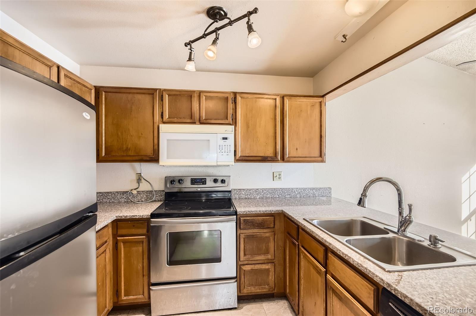 MLS Image #8 for 19644 e girard drive,aurora, Colorado