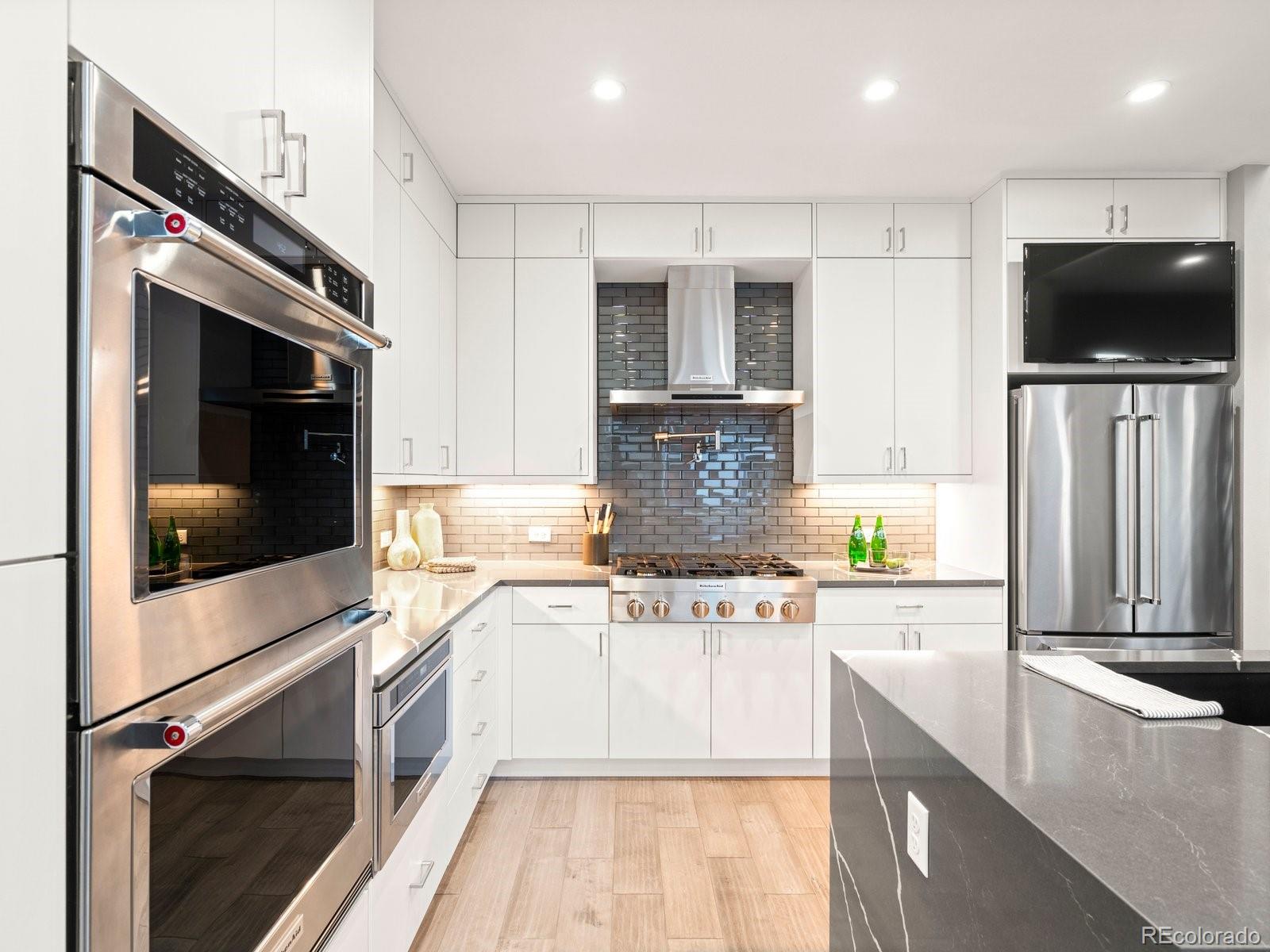 MLS Image #11 for 6708 e lowry boulevard ,denver, Colorado