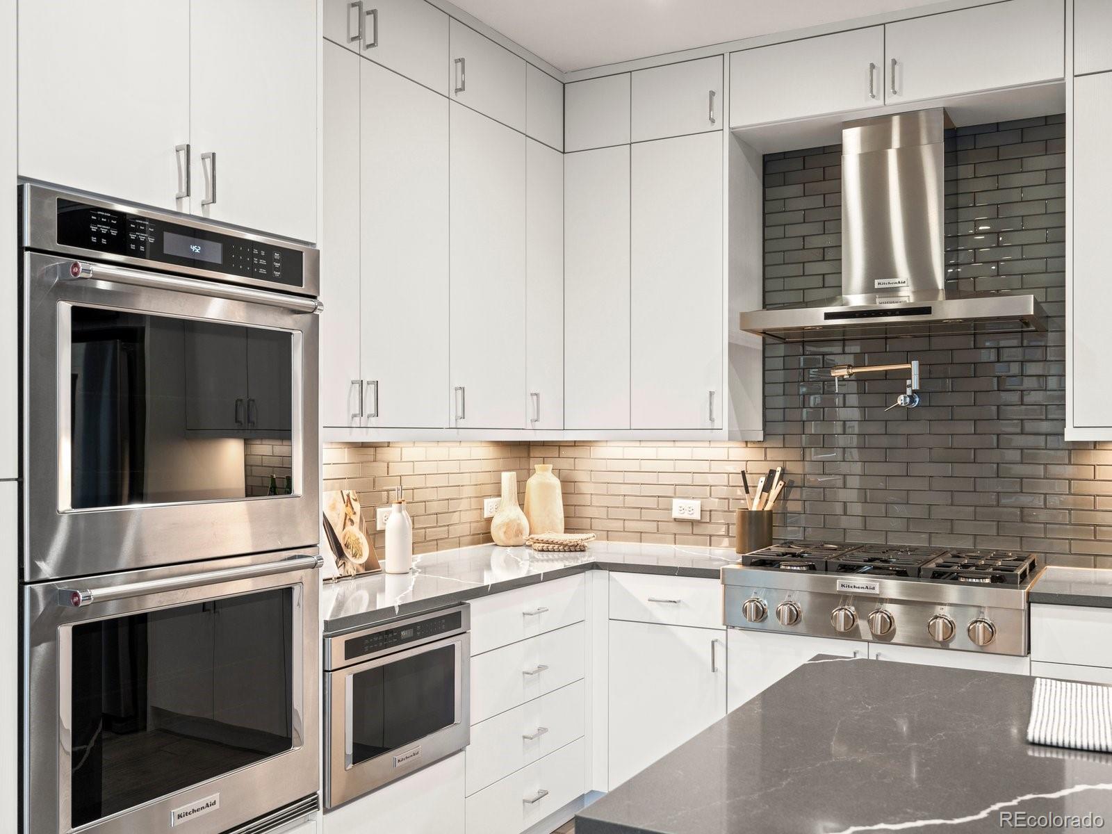 MLS Image #12 for 6708 e lowry boulevard ,denver, Colorado