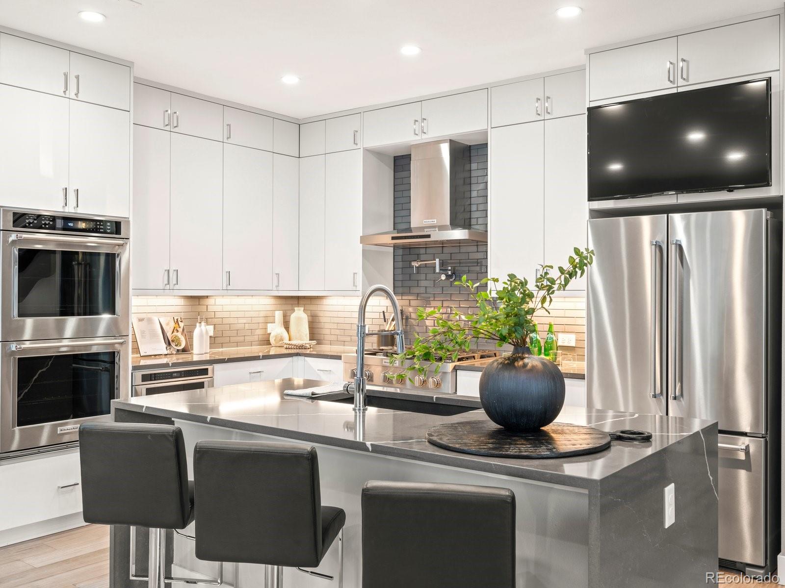 MLS Image #9 for 6708 e lowry boulevard ,denver, Colorado