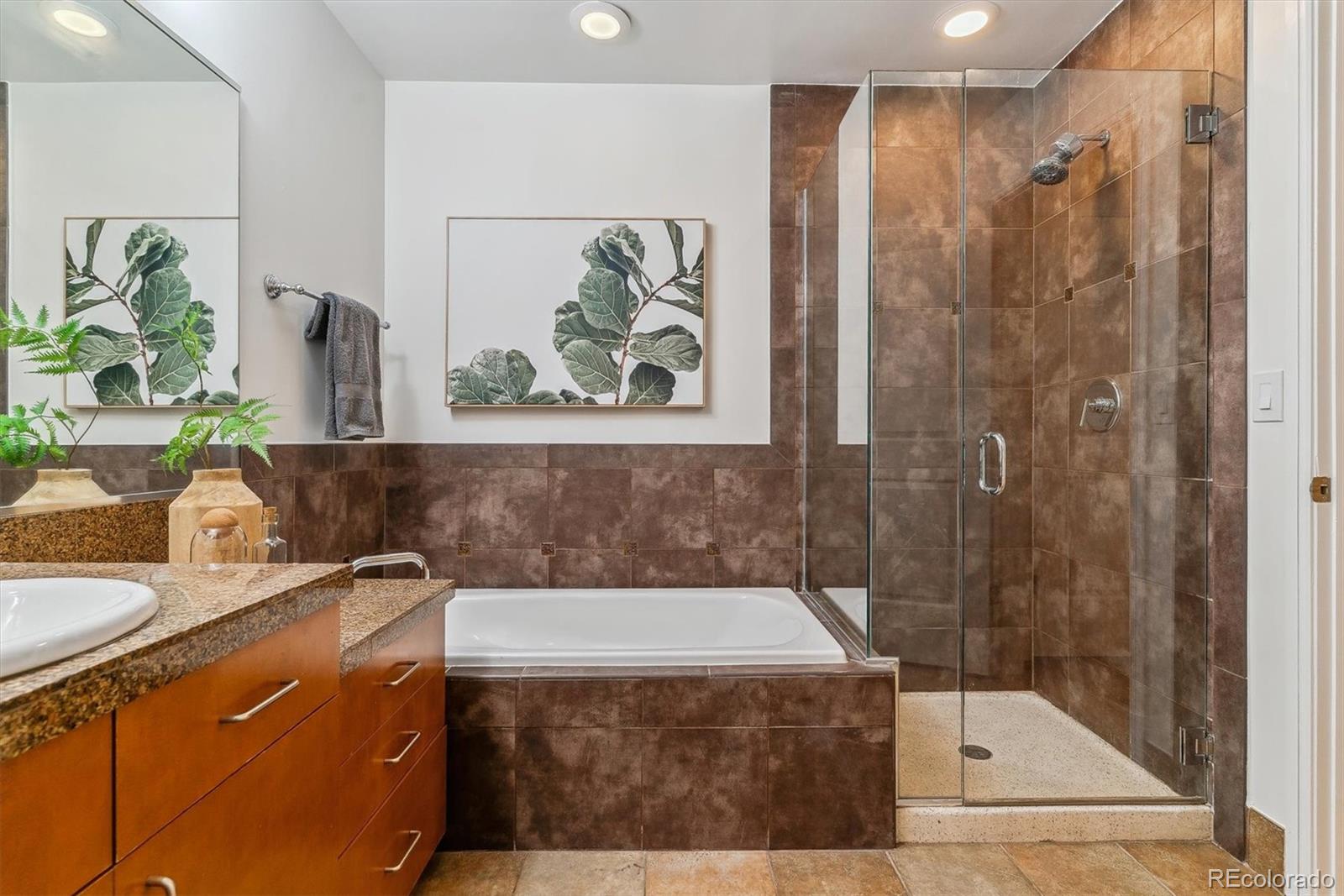 MLS Image #14 for 2958  syracuse street 303,denver, Colorado