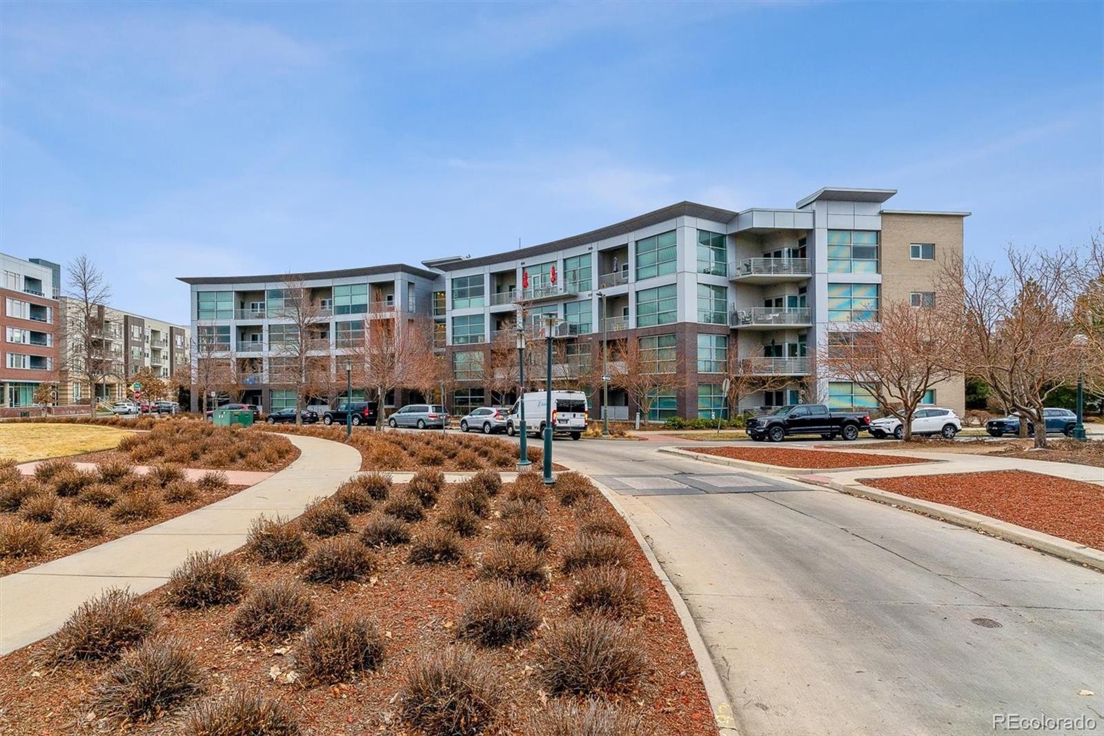 MLS Image #5 for 2958  syracuse street 303,denver, Colorado