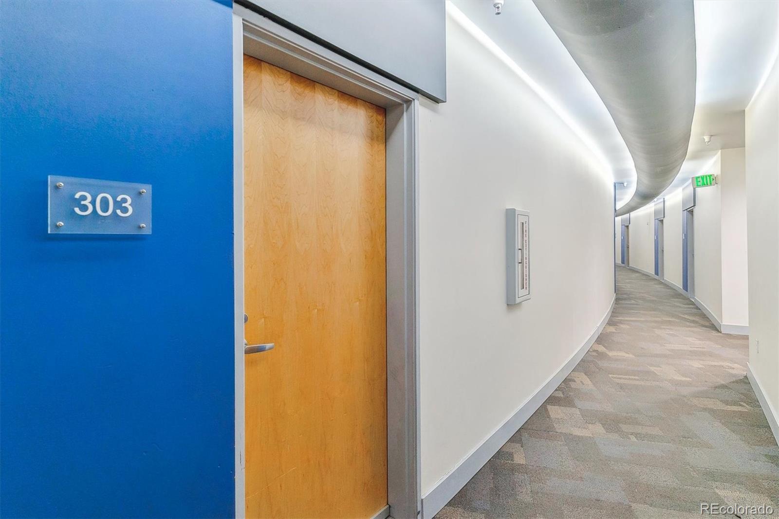 MLS Image #7 for 2958  syracuse street 303,denver, Colorado