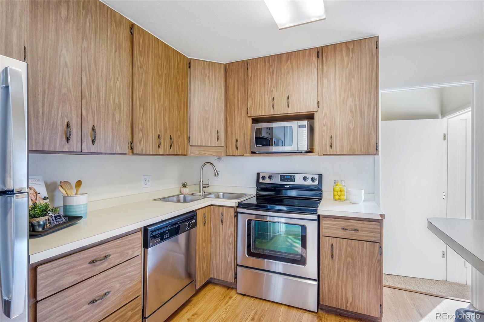 MLS Image #5 for 7481  bronco road,denver, Colorado