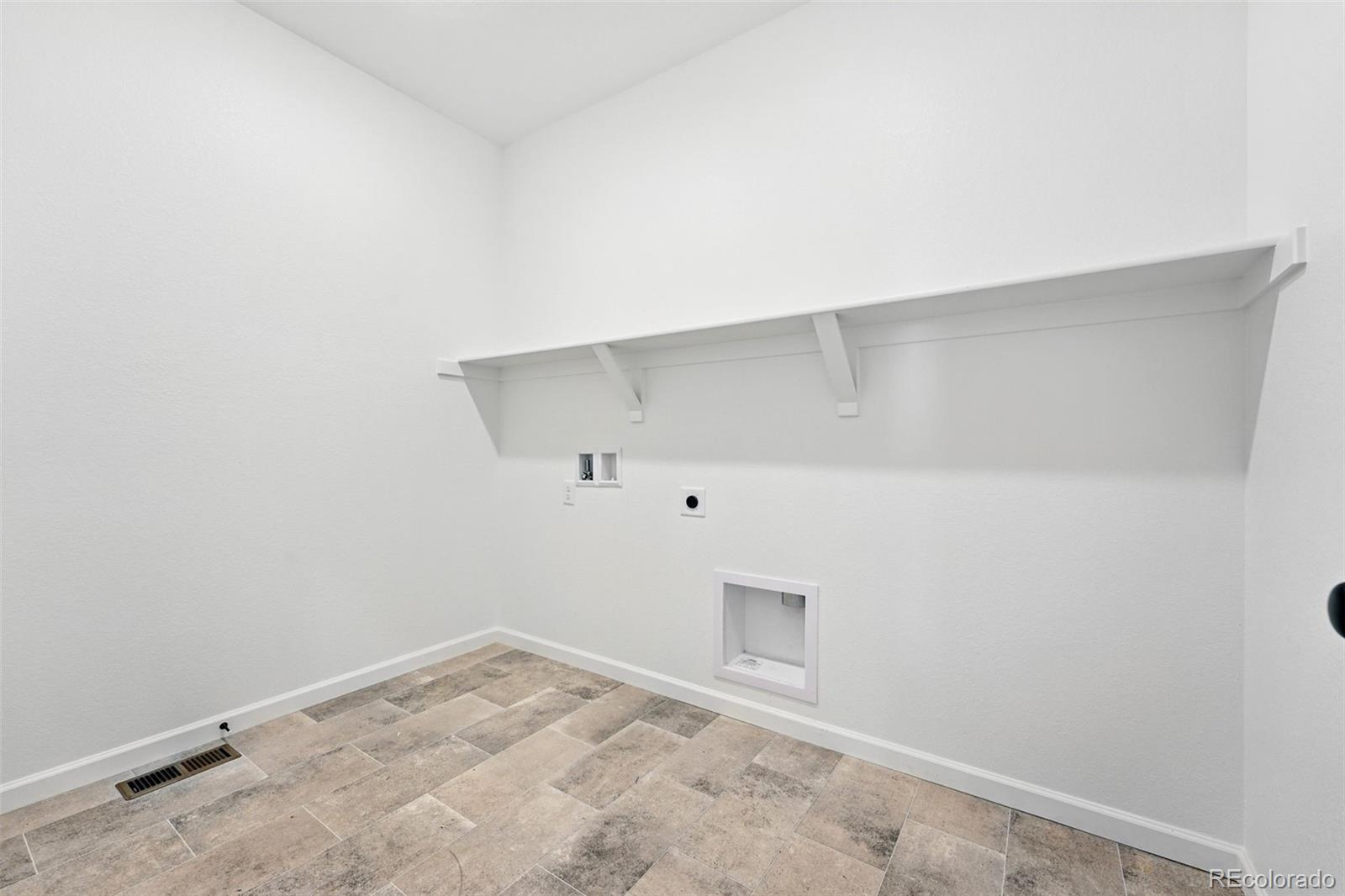 MLS Image #18 for 3431 n denali street,aurora, Colorado