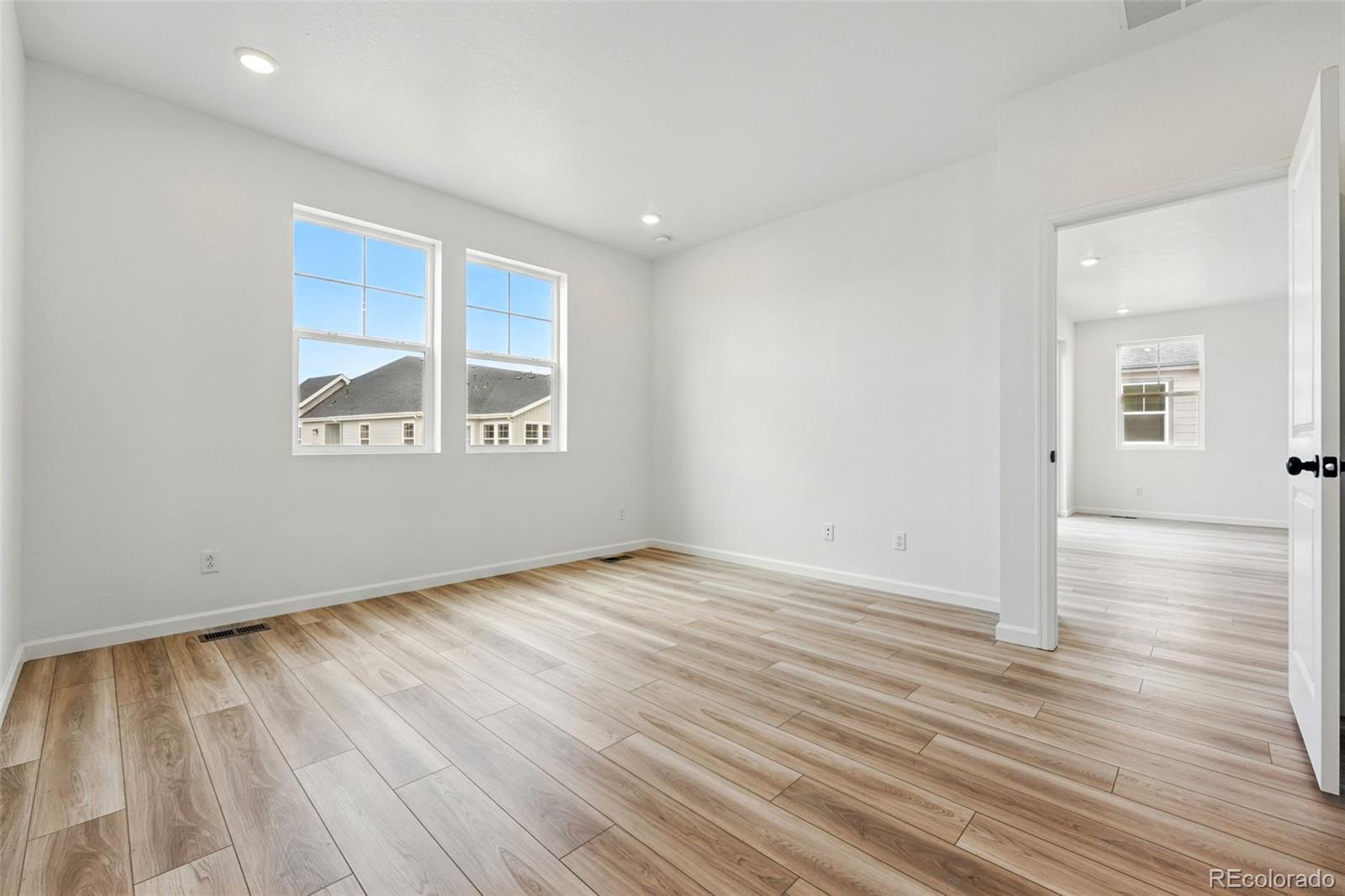 MLS Image #2 for 3431 n denali street,aurora, Colorado