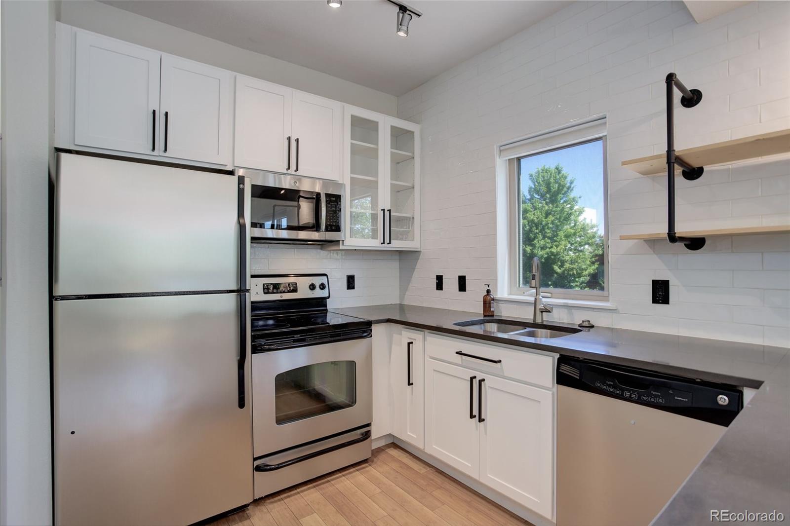 MLS Image #4 for 500  30th street,denver, Colorado