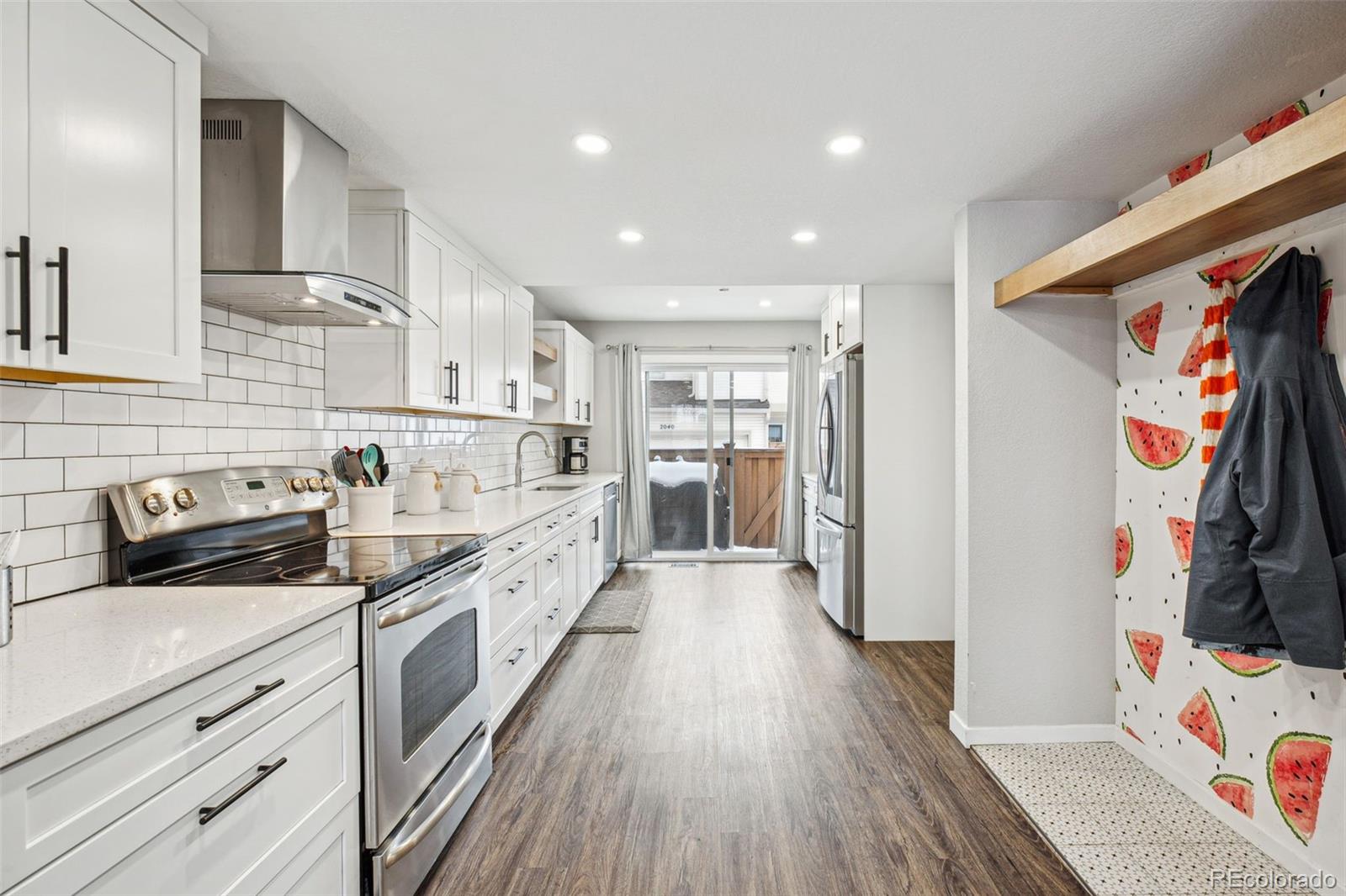 MLS Image #10 for 2054 s xenia way,denver, Colorado
