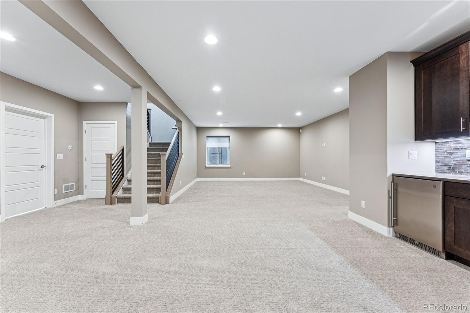 MLS Image #28 for 48  newport street,denver, Colorado