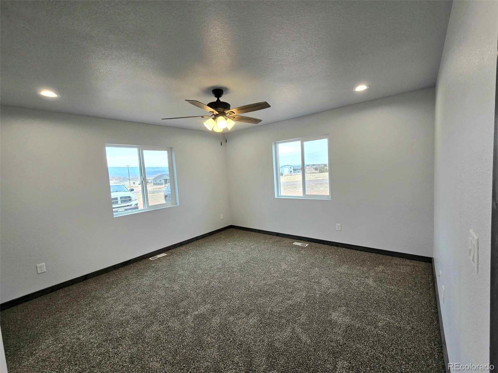 MLS Image #11 for 121  quincy ,florence, Colorado