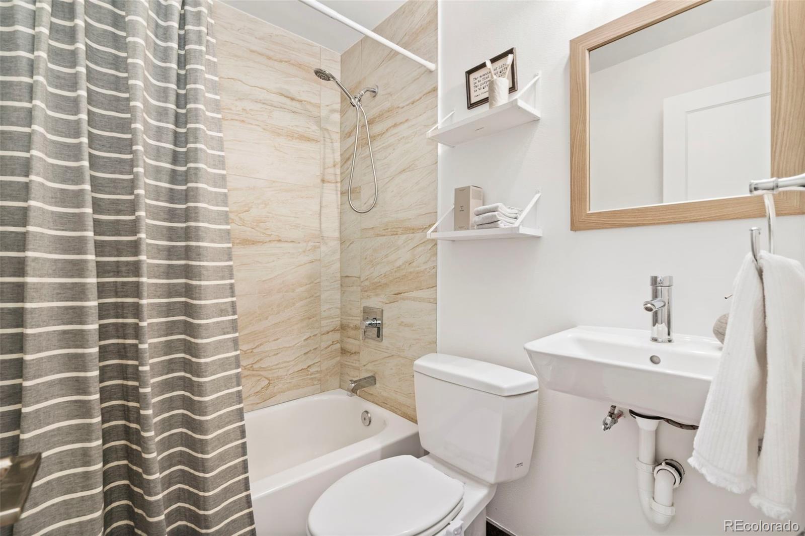 MLS Image #20 for 535 s bryant street,denver, Colorado