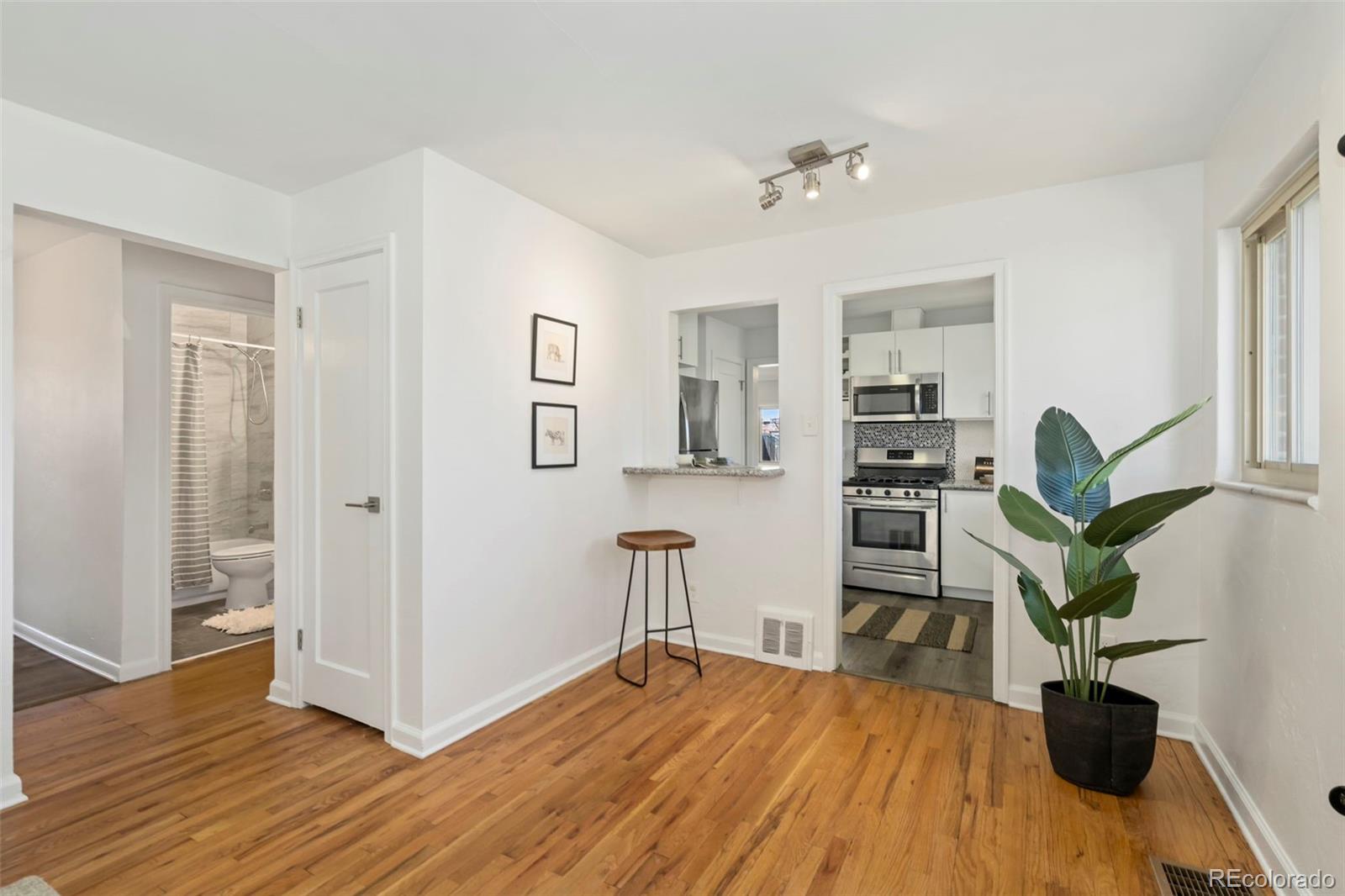 MLS Image #6 for 535 s bryant street,denver, Colorado