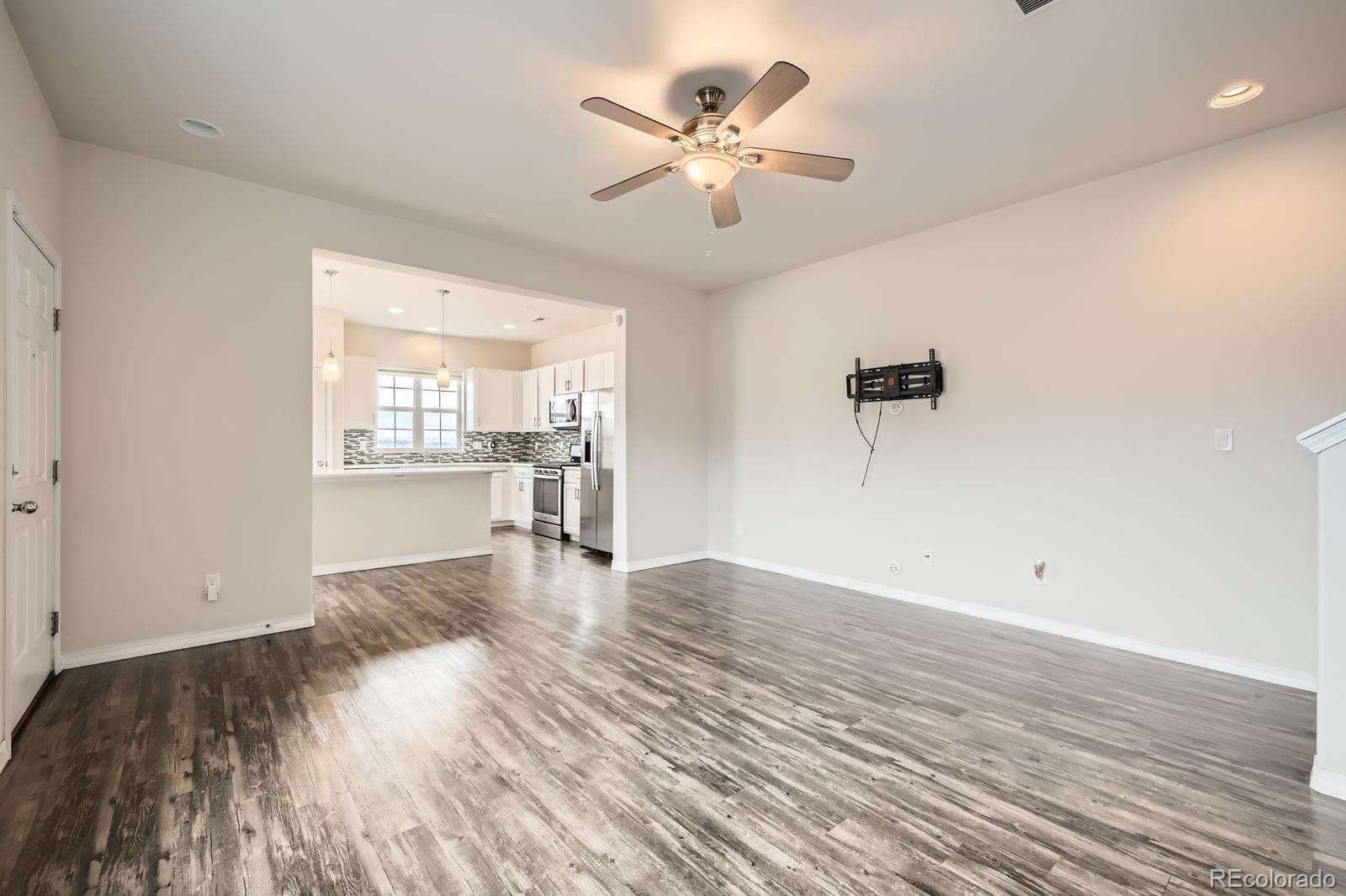 MLS Image #3 for 495  eclipse drive,colorado springs, Colorado
