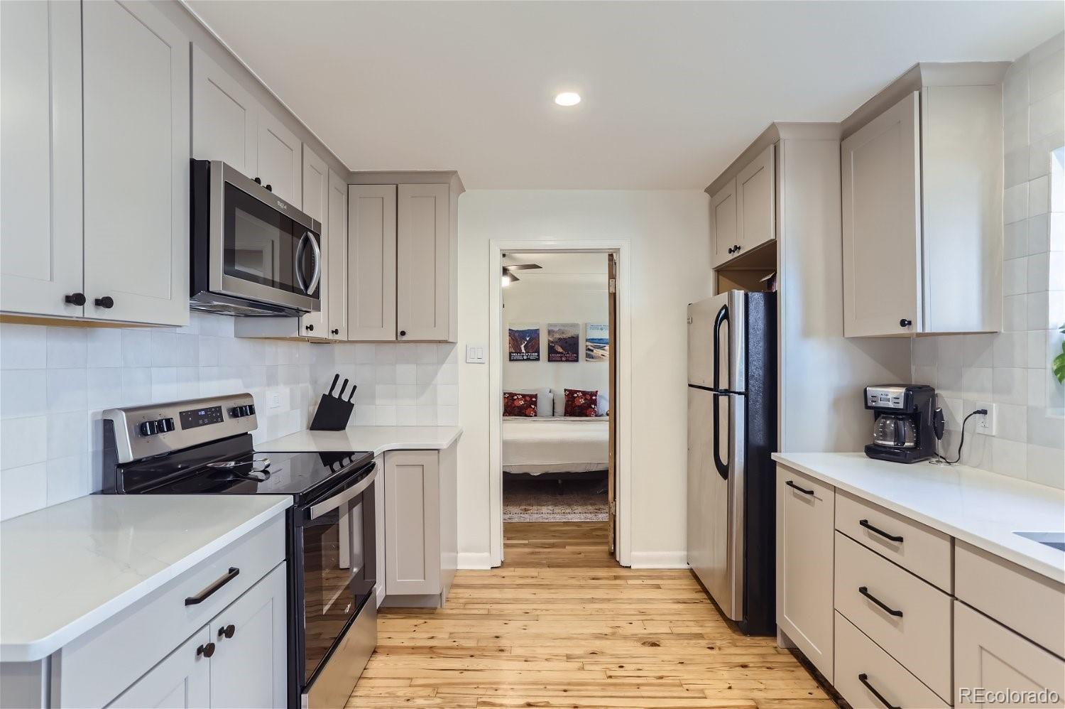 MLS Image #4 for 668 n pennsylvania street,denver, Colorado