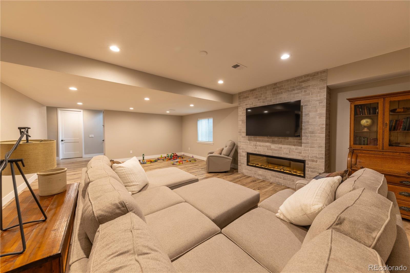 MLS Image #30 for 6759  canyonpoint road,castle pines, Colorado