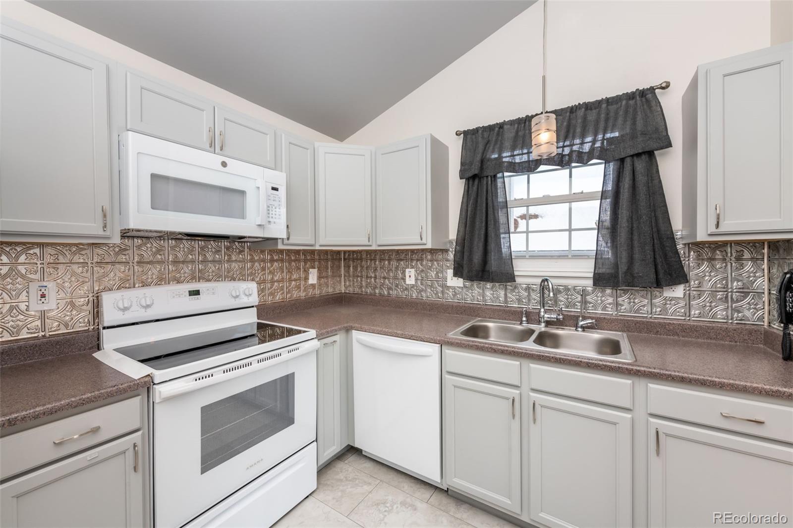 MLS Image #5 for 5341 w 76th avenue,arvada, Colorado