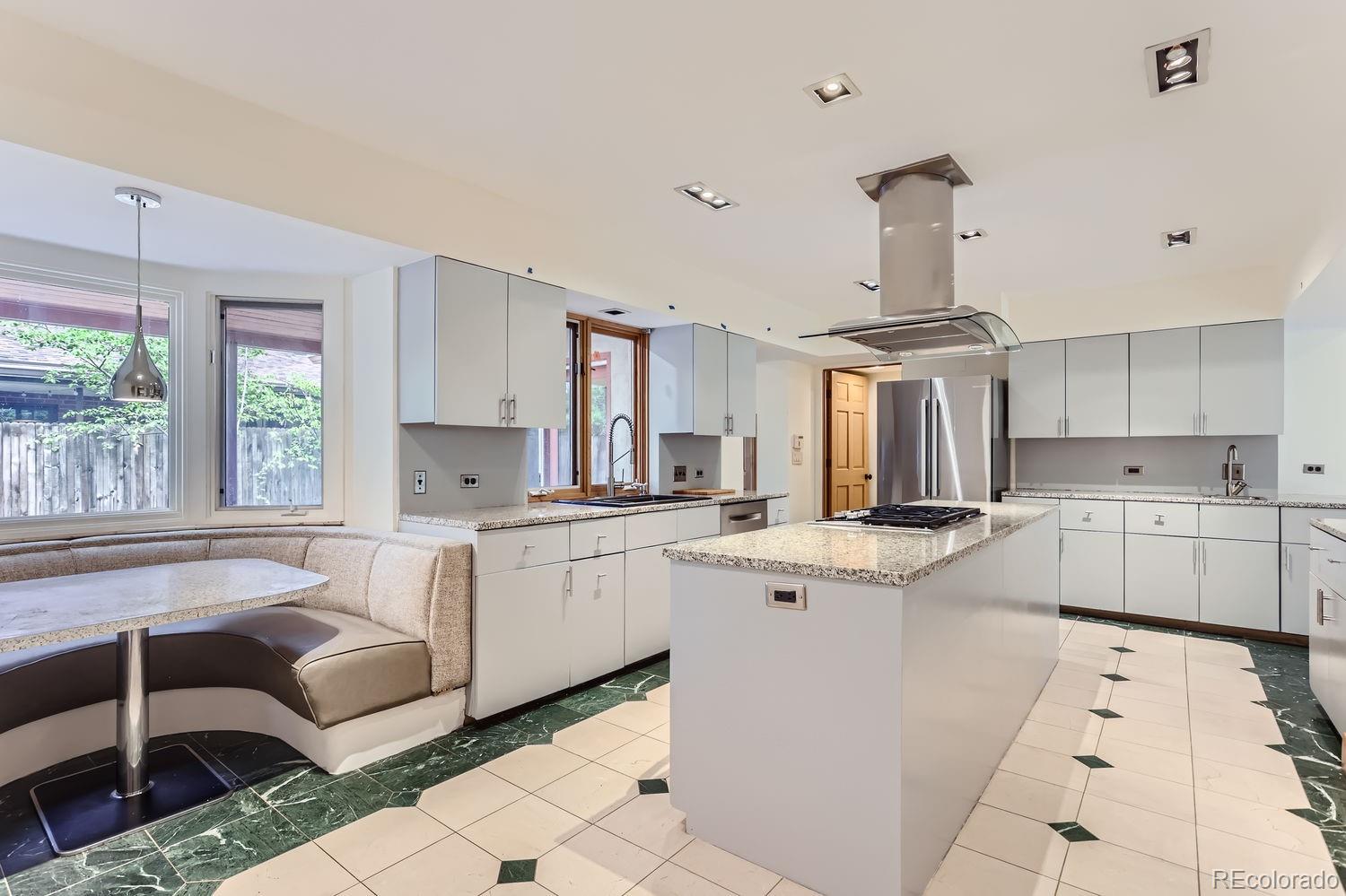 MLS Image #8 for 5635 e 17th avenue parkway,denver, Colorado