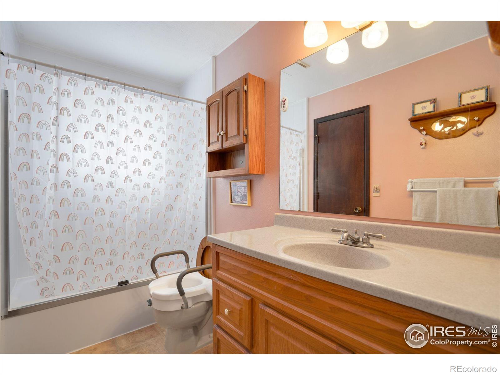 MLS Image #17 for 512 e 41st street,loveland, Colorado