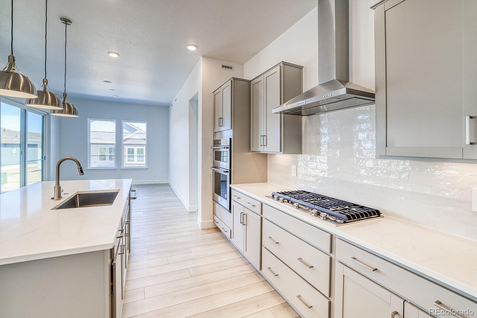MLS Image #5 for 22097 e rockinghorse parkway,aurora, Colorado